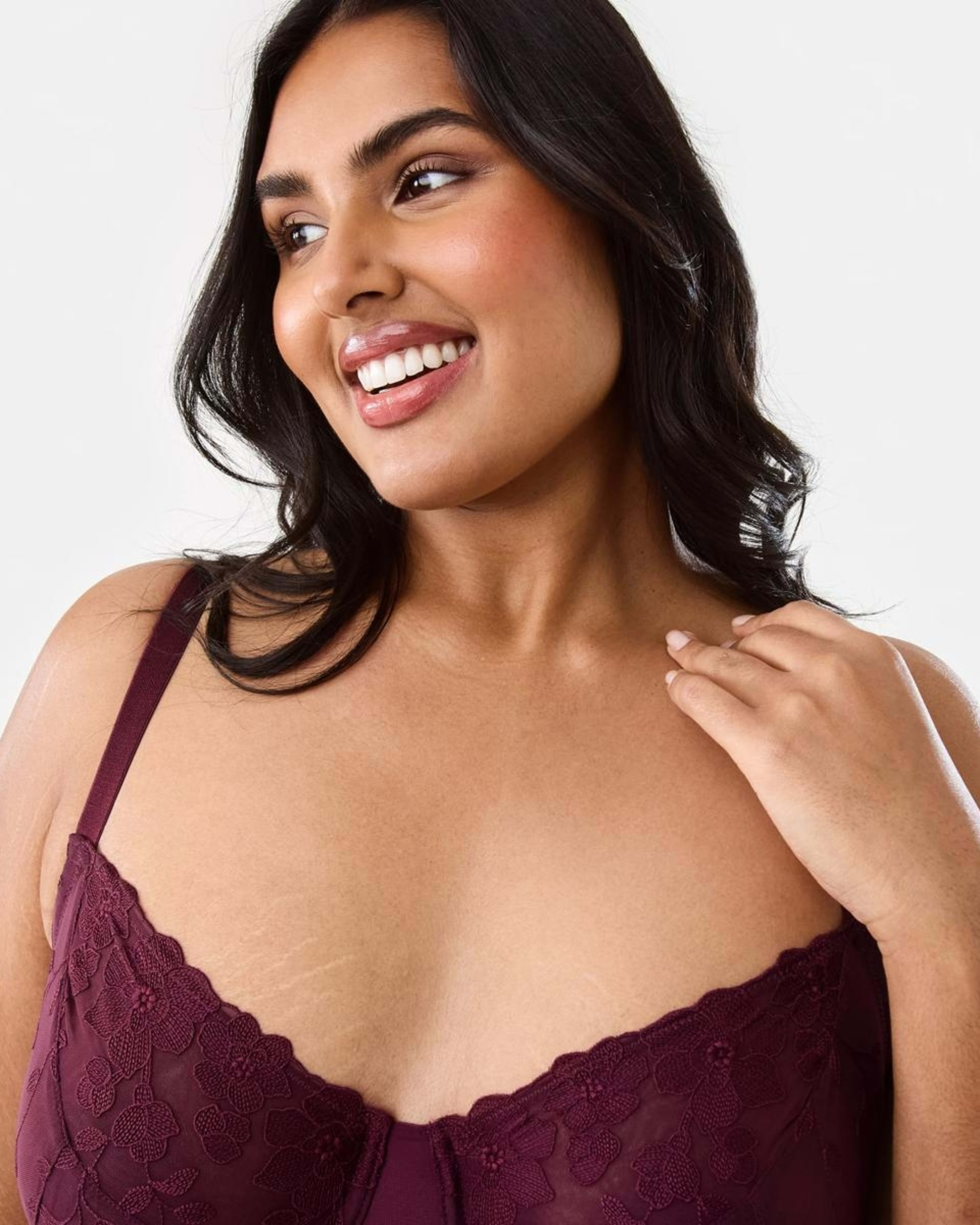 4 Full Figure Soft Cup Mesh Underwire Bra WINDSOR WINE, 4 of 6