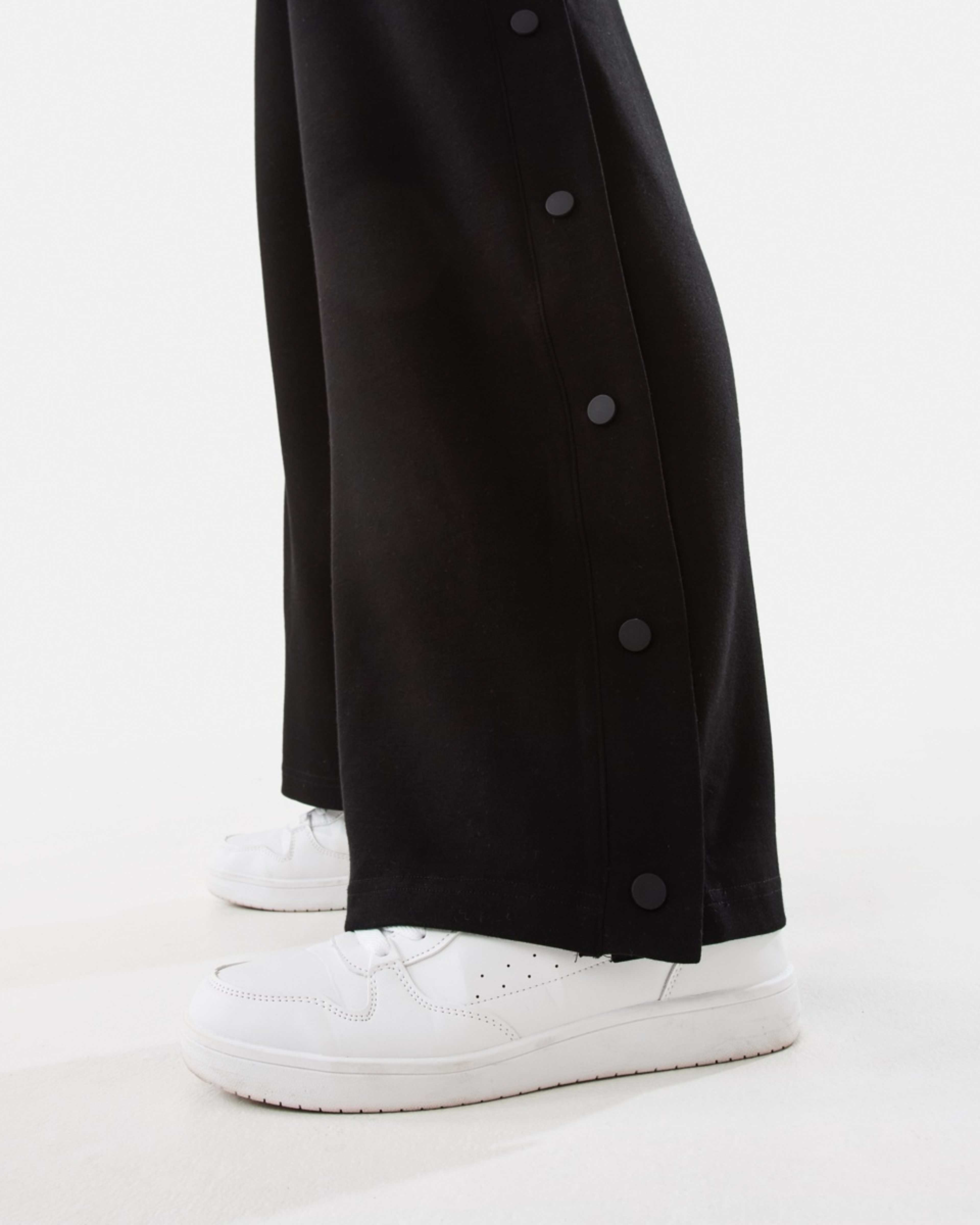 6 Active Womens Snap Trackpants Black, 6 of 7
