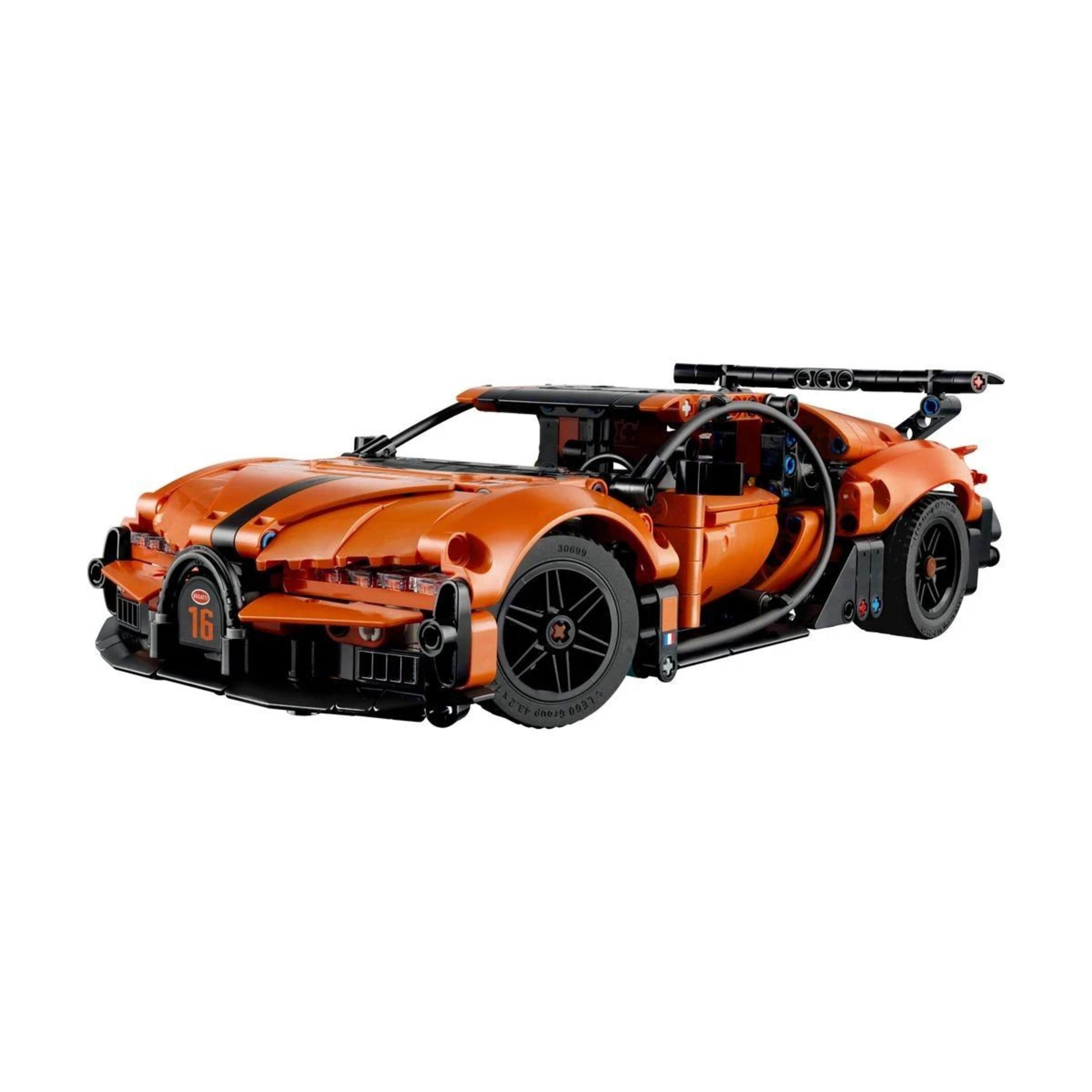 2 LEGO Technic Bugatti Chiron Pur Sport Hypercar 42222, 2 of 10