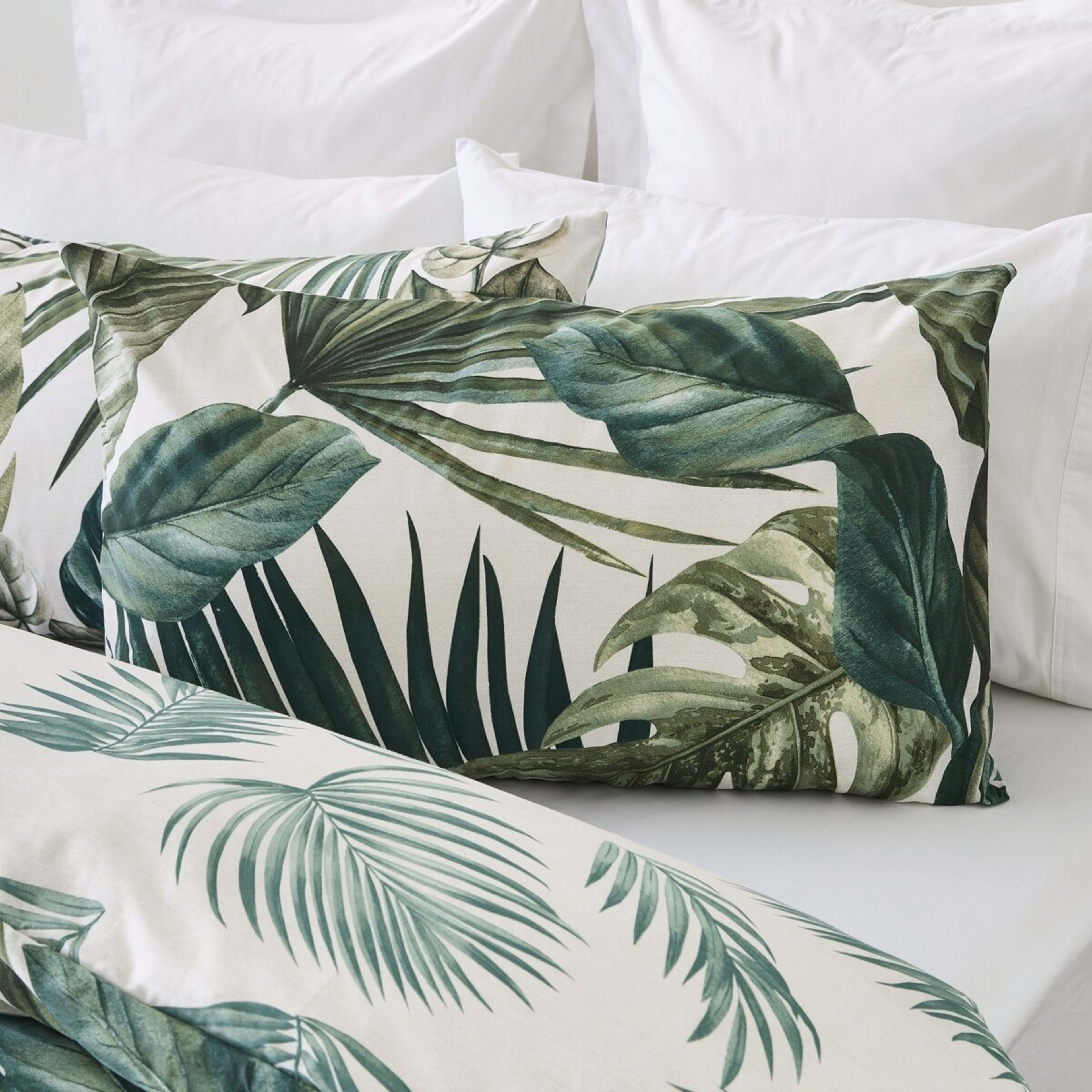3 Bryony Cotton Rich Reversible Quilt Cover Set - Single Bed, Green, 3 of 7
