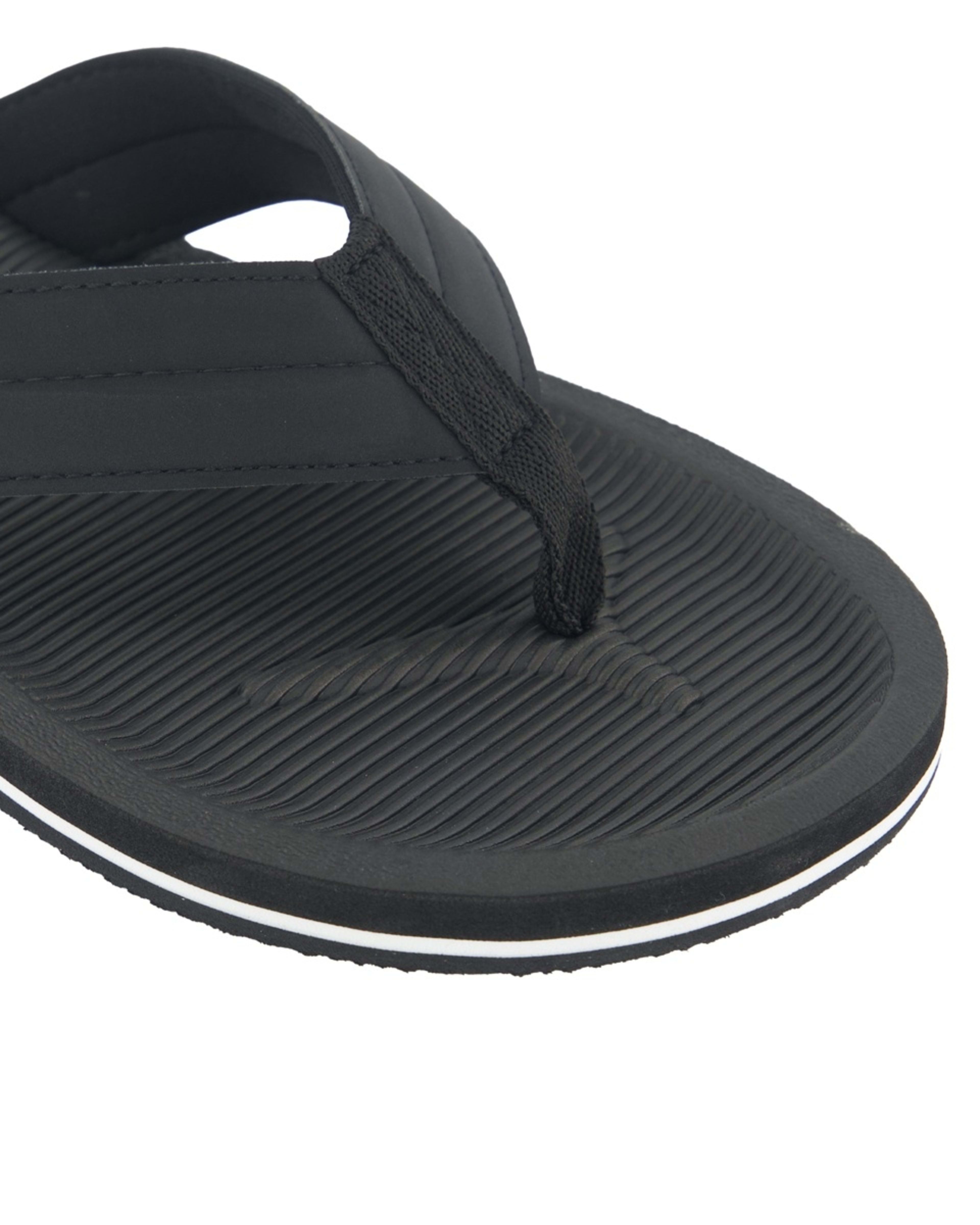 3 Thongs Black, 3 of 3