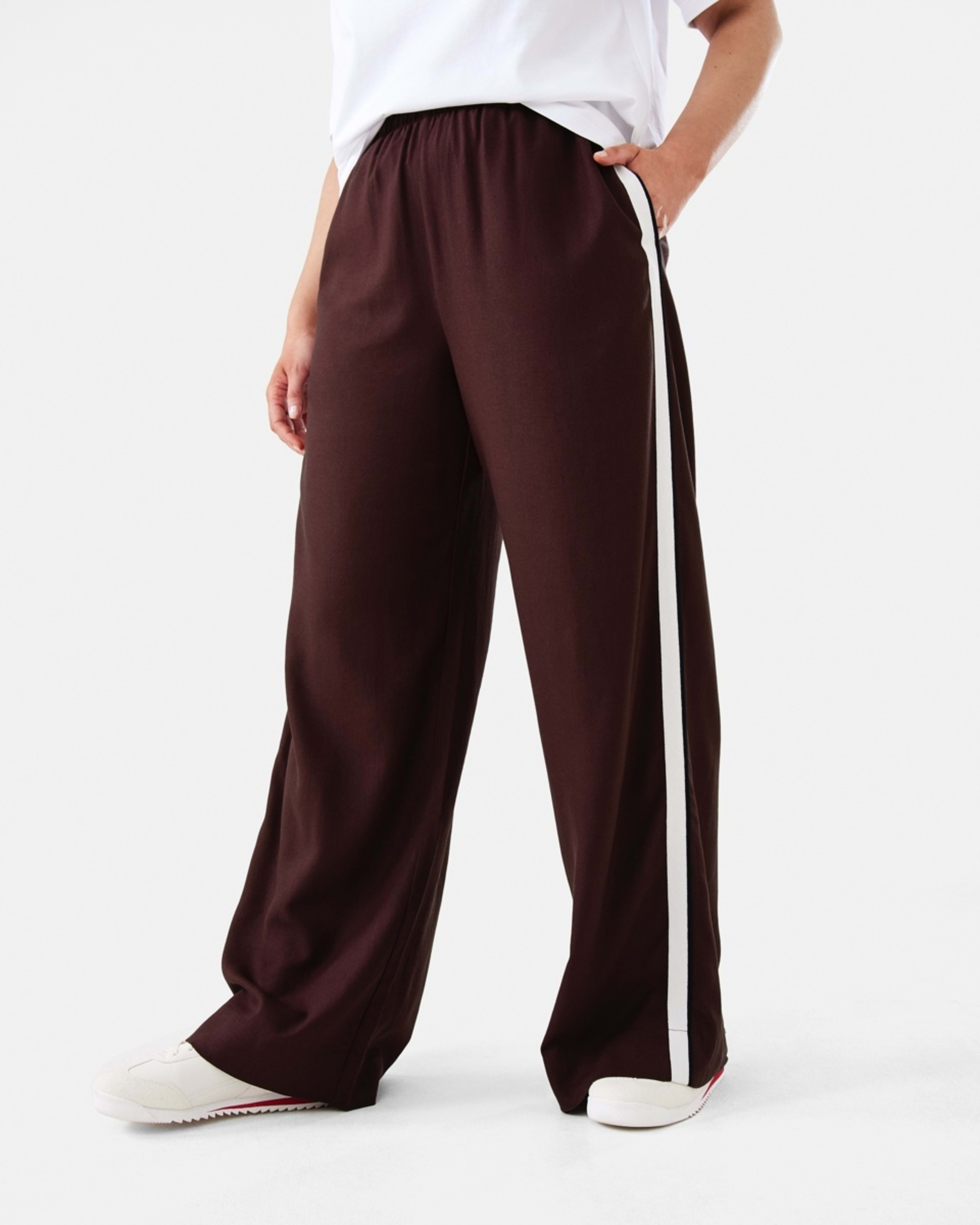 1 Wide Leg Side Tape Pants WARM MULBERRY