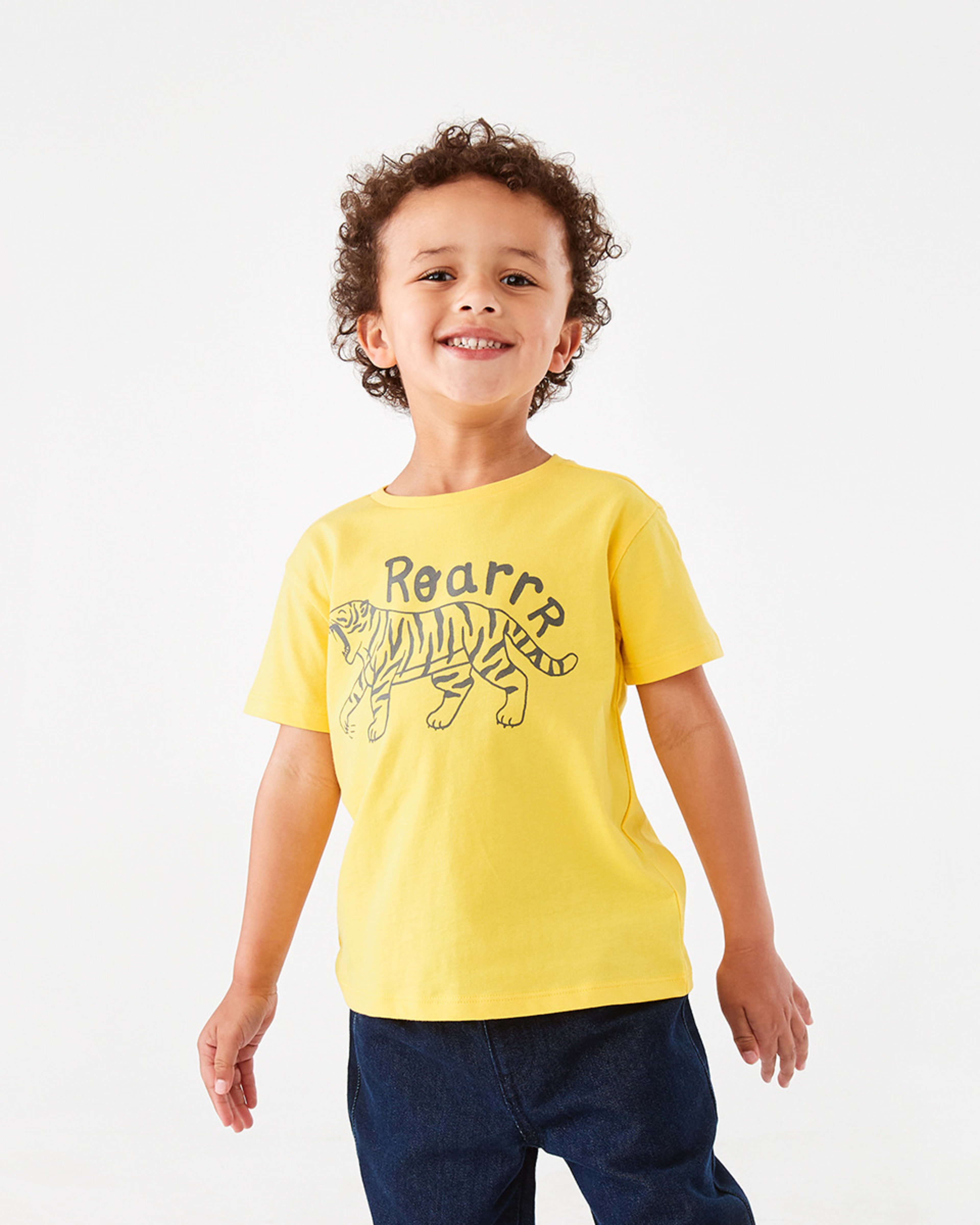 1 Chest Print T-shirt Yllw Cat