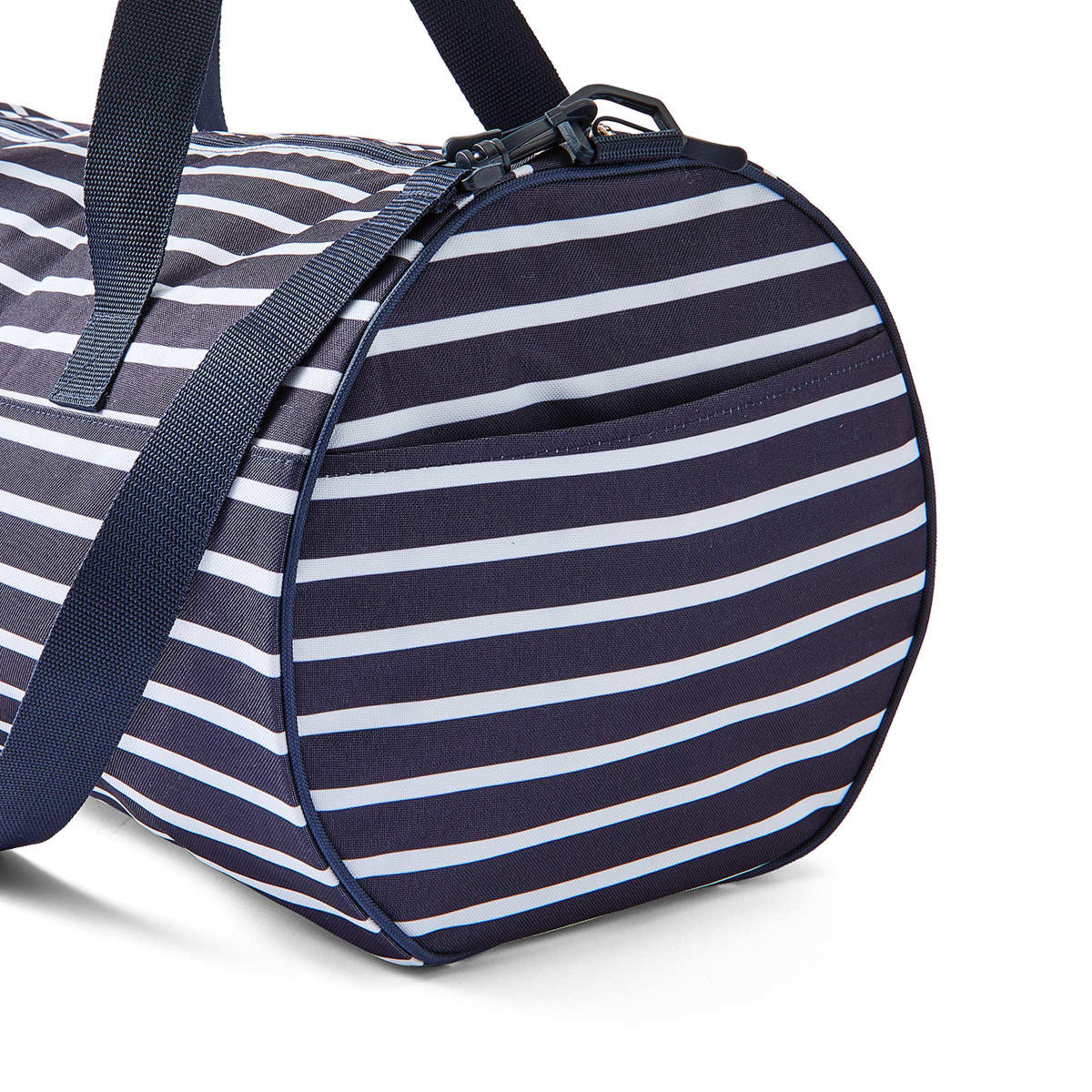 3 Printed Weekender Bag - Navy, 3 of 7