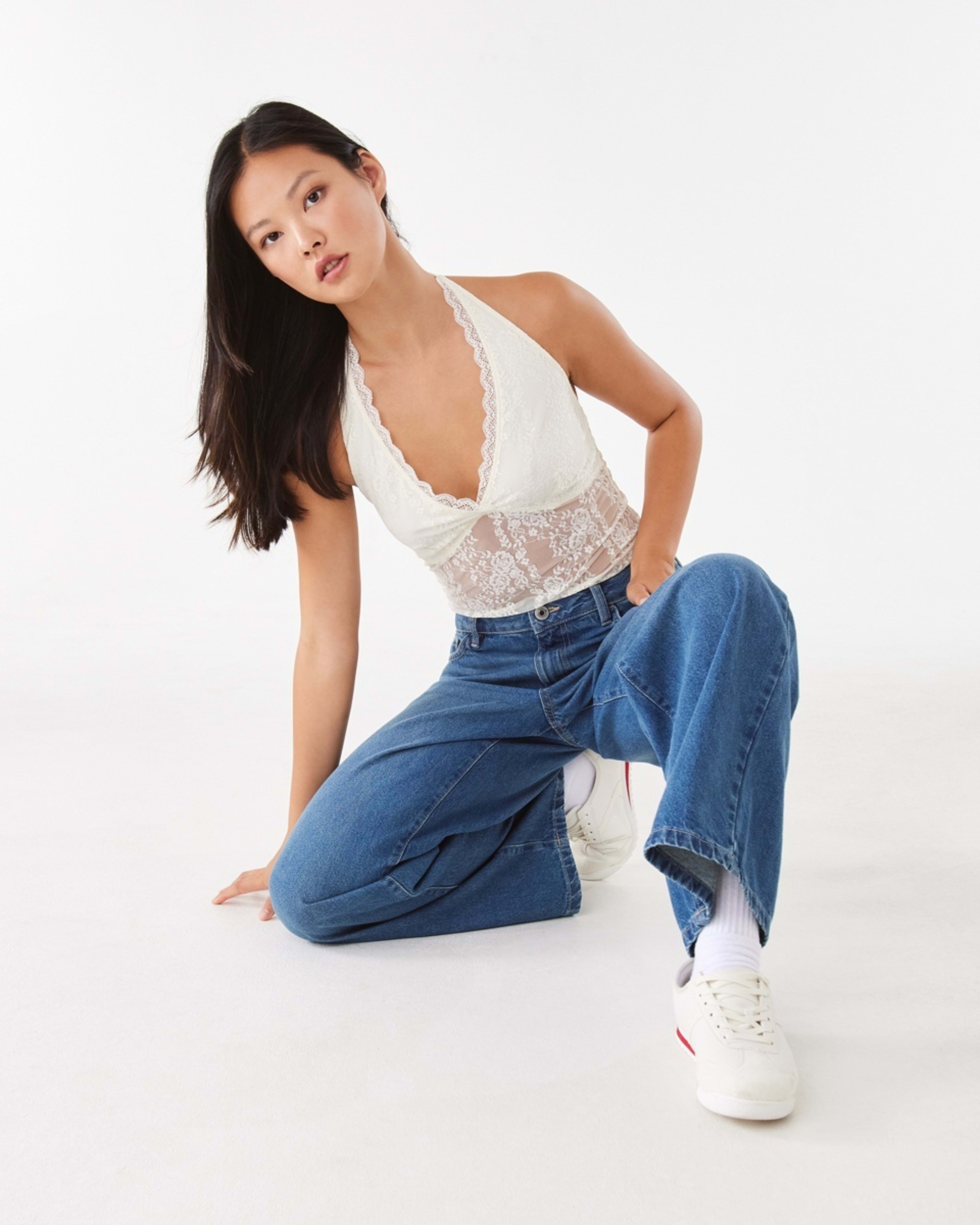 10 Sleeveless Lace Halter Top Prtn White, 10 of 10