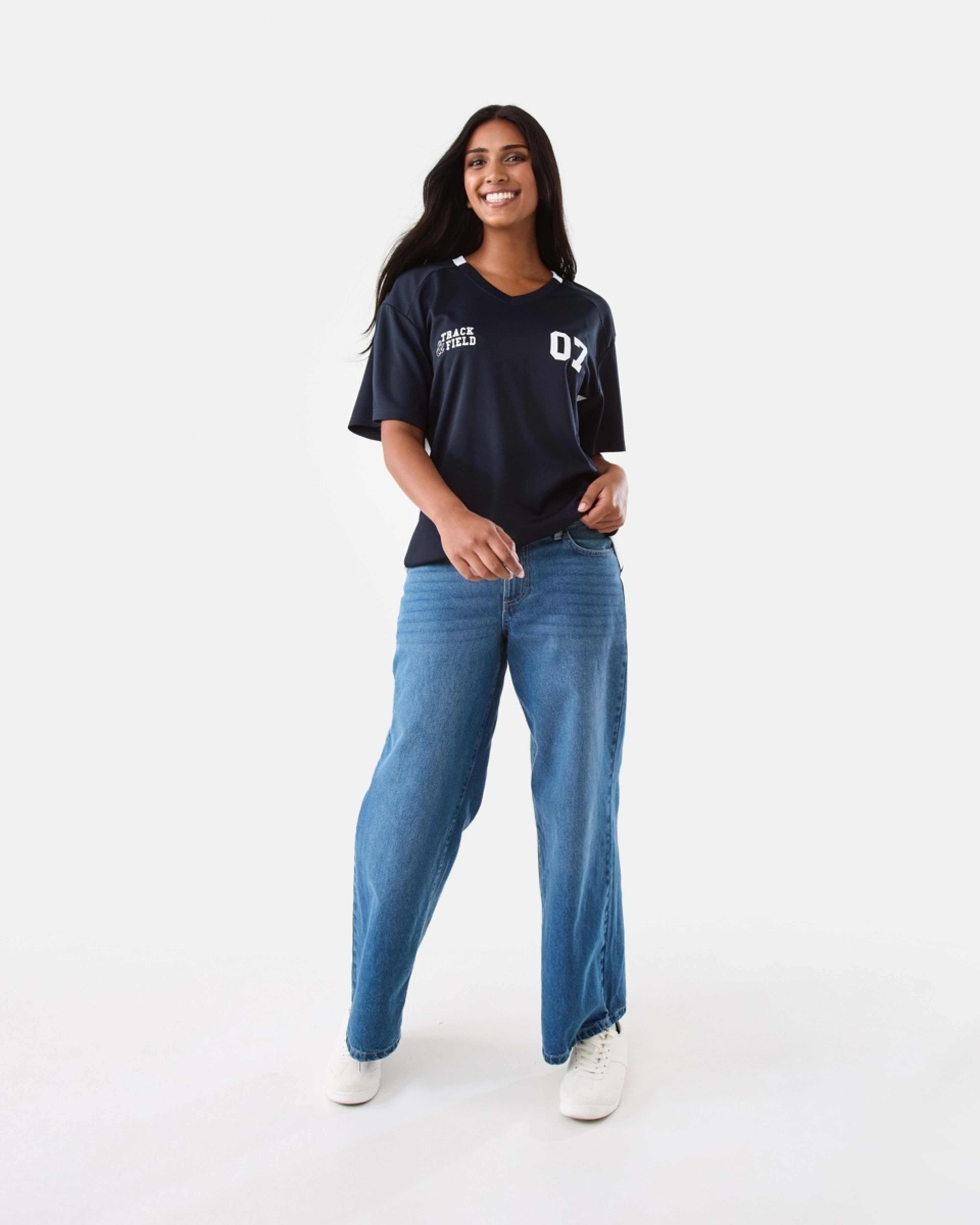 2 Short Sleeve Oversized Varsity Top Track 07, 2 of 8