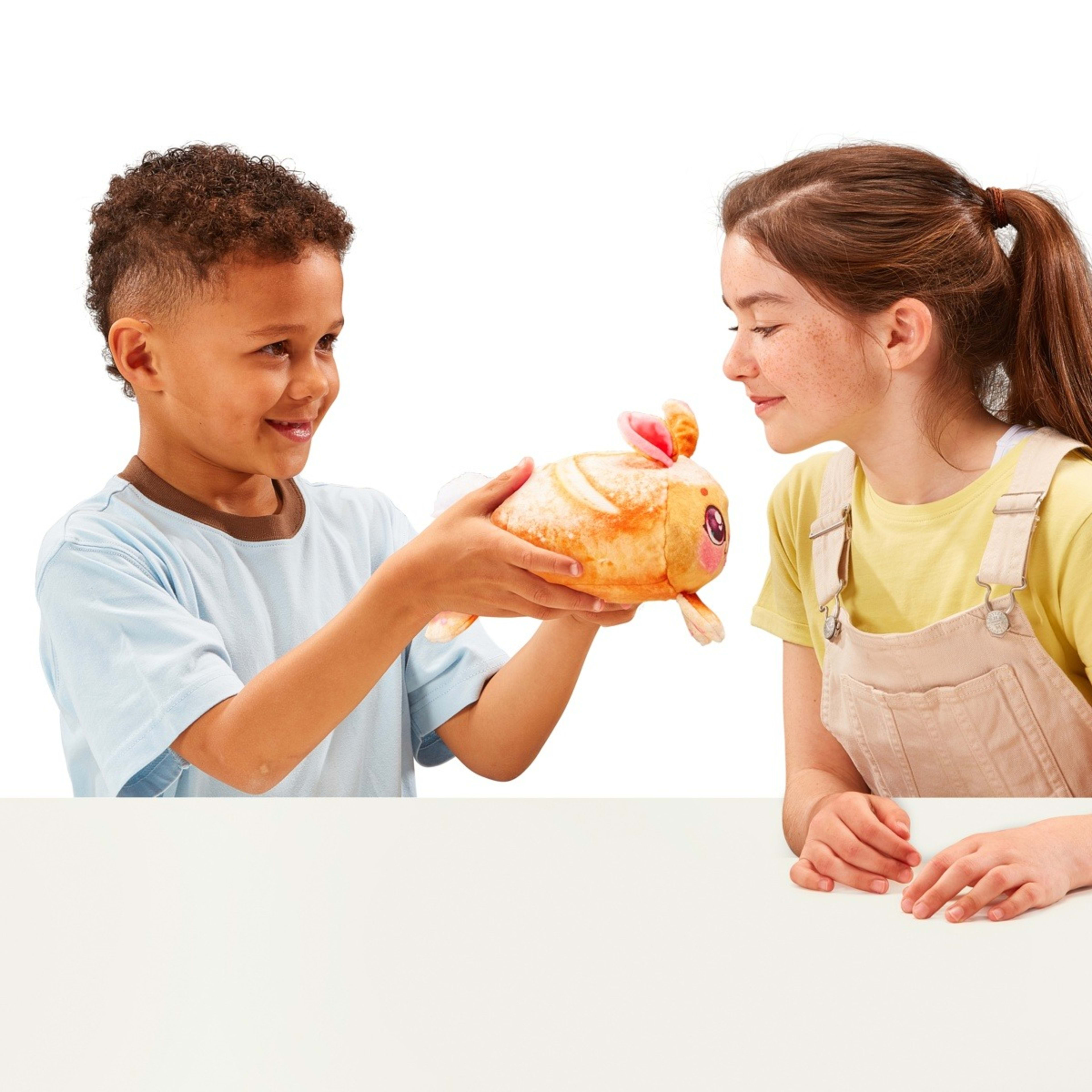 8 Cookeez Makery Oven Playset: Baked Treatz - Assorted, 8 of 9