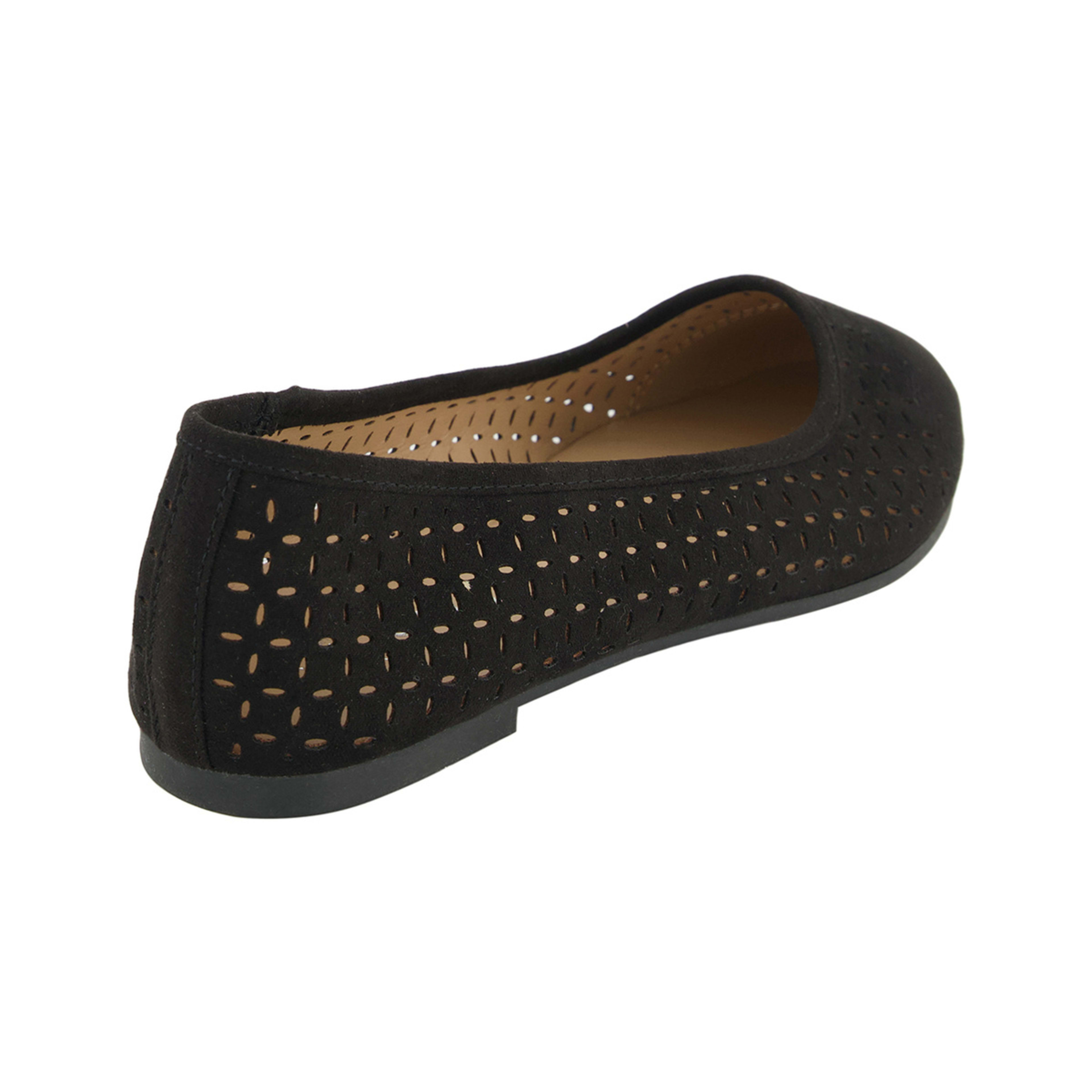 4 Laser Cut Ballet Flats Black, 4 of 5