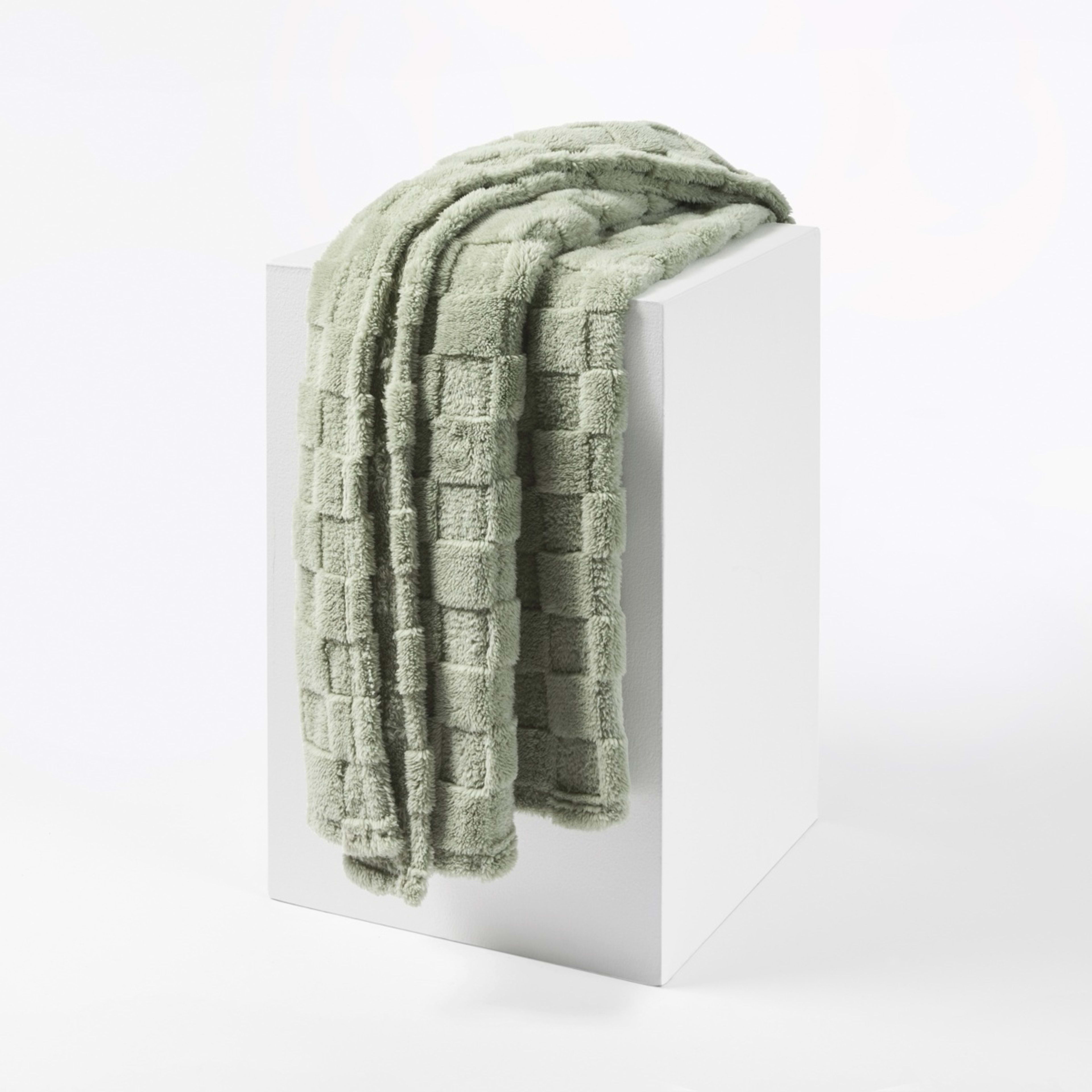 1 Soft Check Throw - Seagrass
