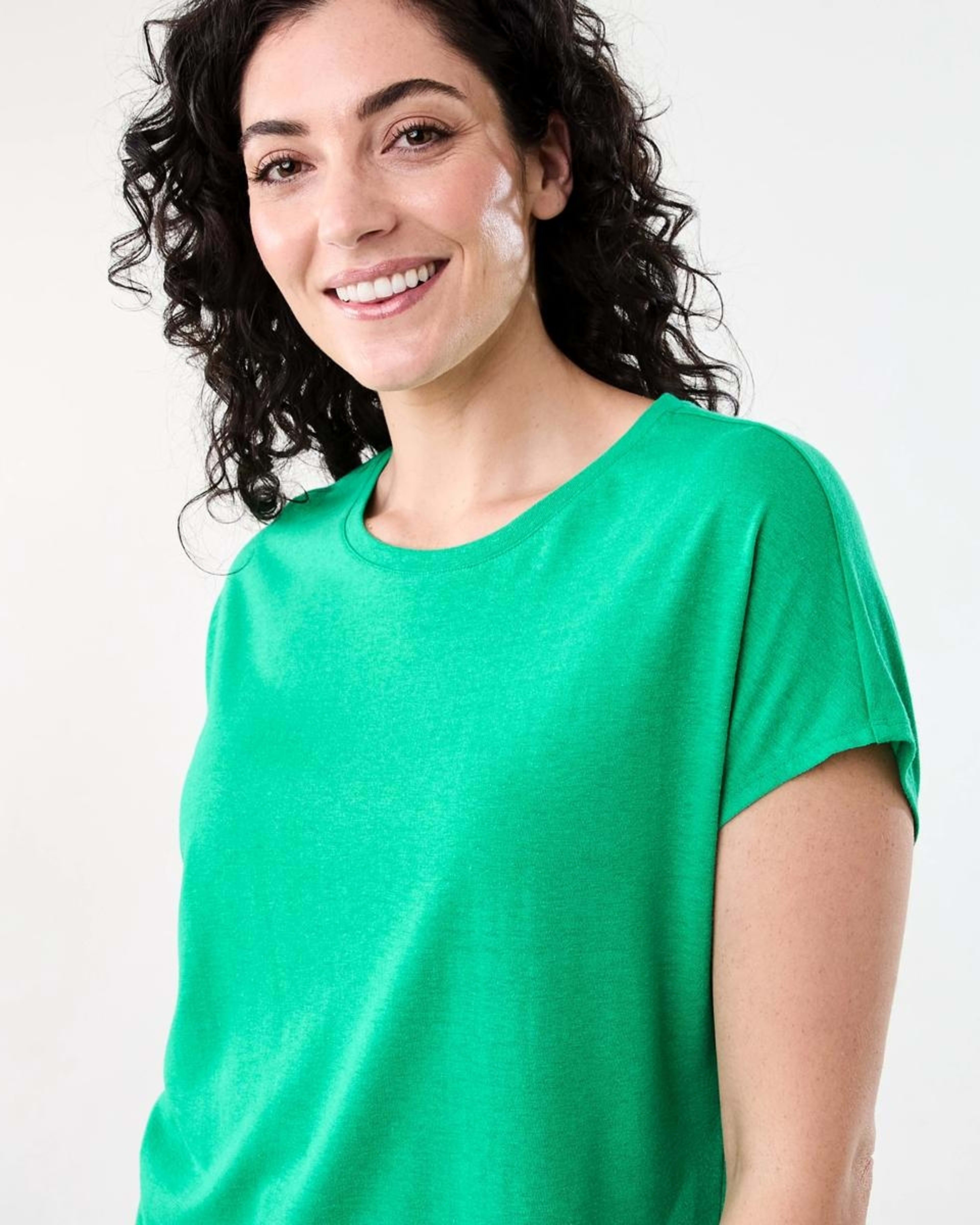 4 Short Sleeve Linen Blend Extended Sleeve Top SIMPLY GREEN, 4 of 6