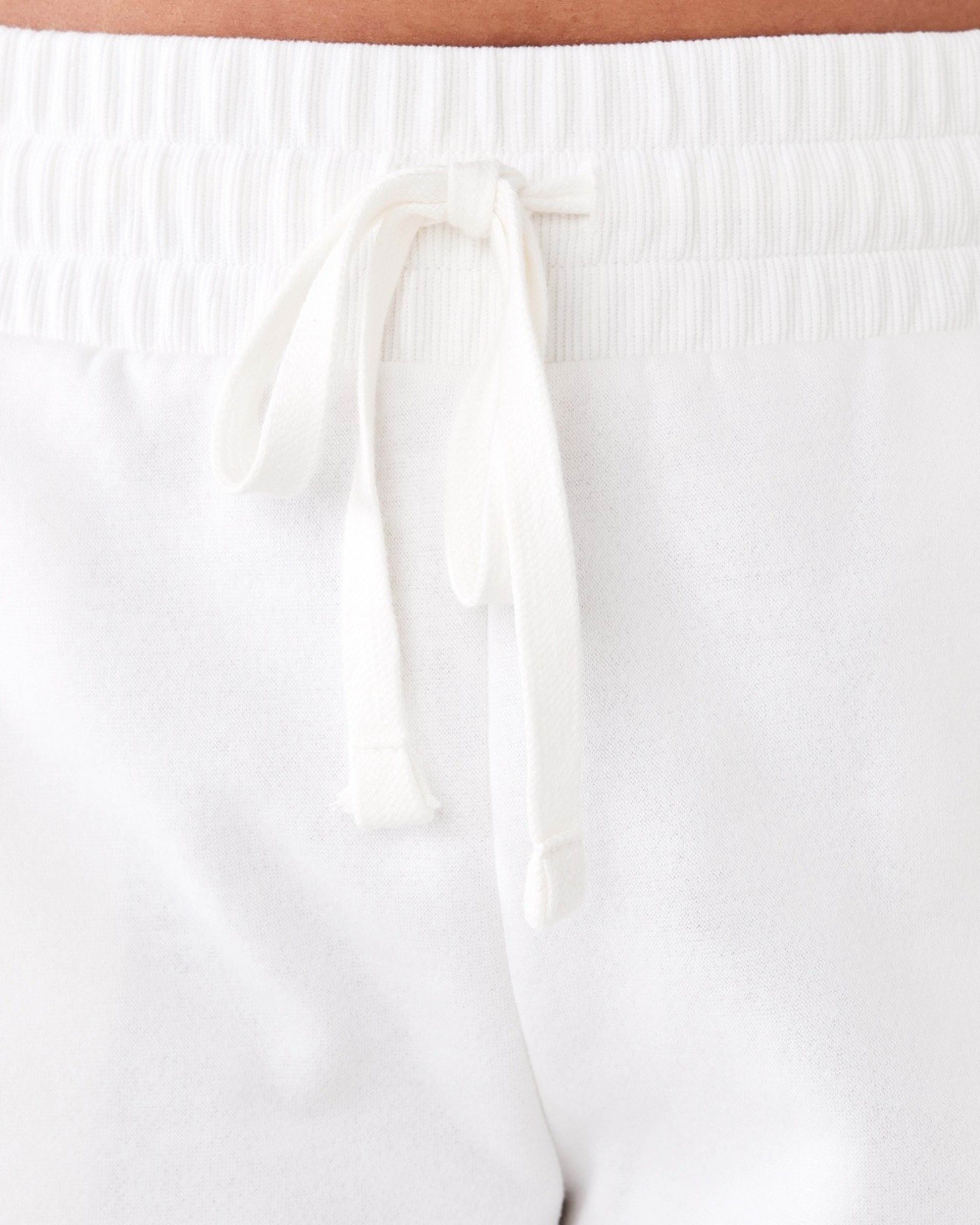 4 Active Womens Fleece Shorts Ecru, 4 of 6