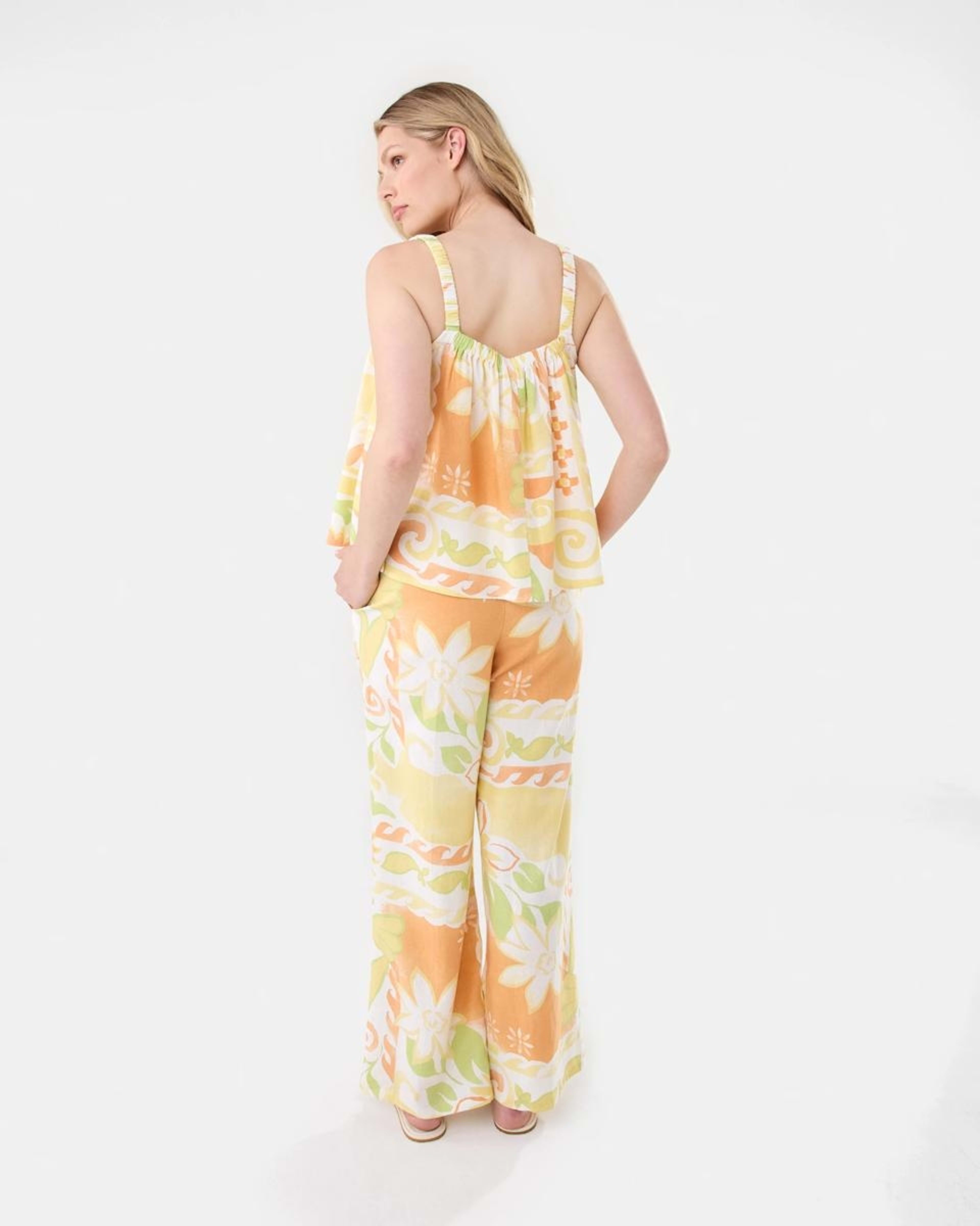 4 Sleeveless Square Neck Linen Blend Top Smmer Tile, 4 of 9