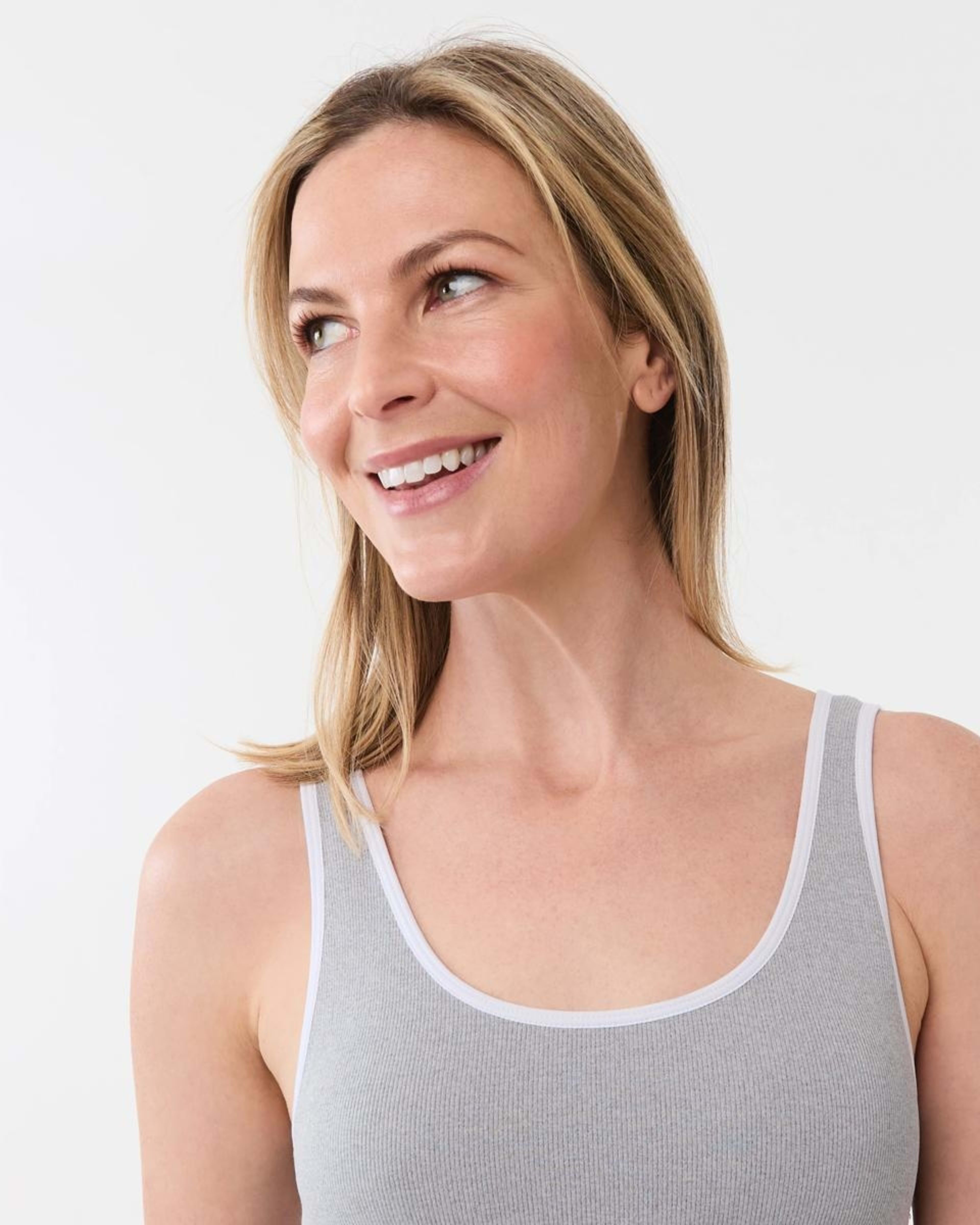 8 2 Pack Wirefree Seamfree Trim Crop Top BLUE MARINE, GREY MARLE, 8 of 9