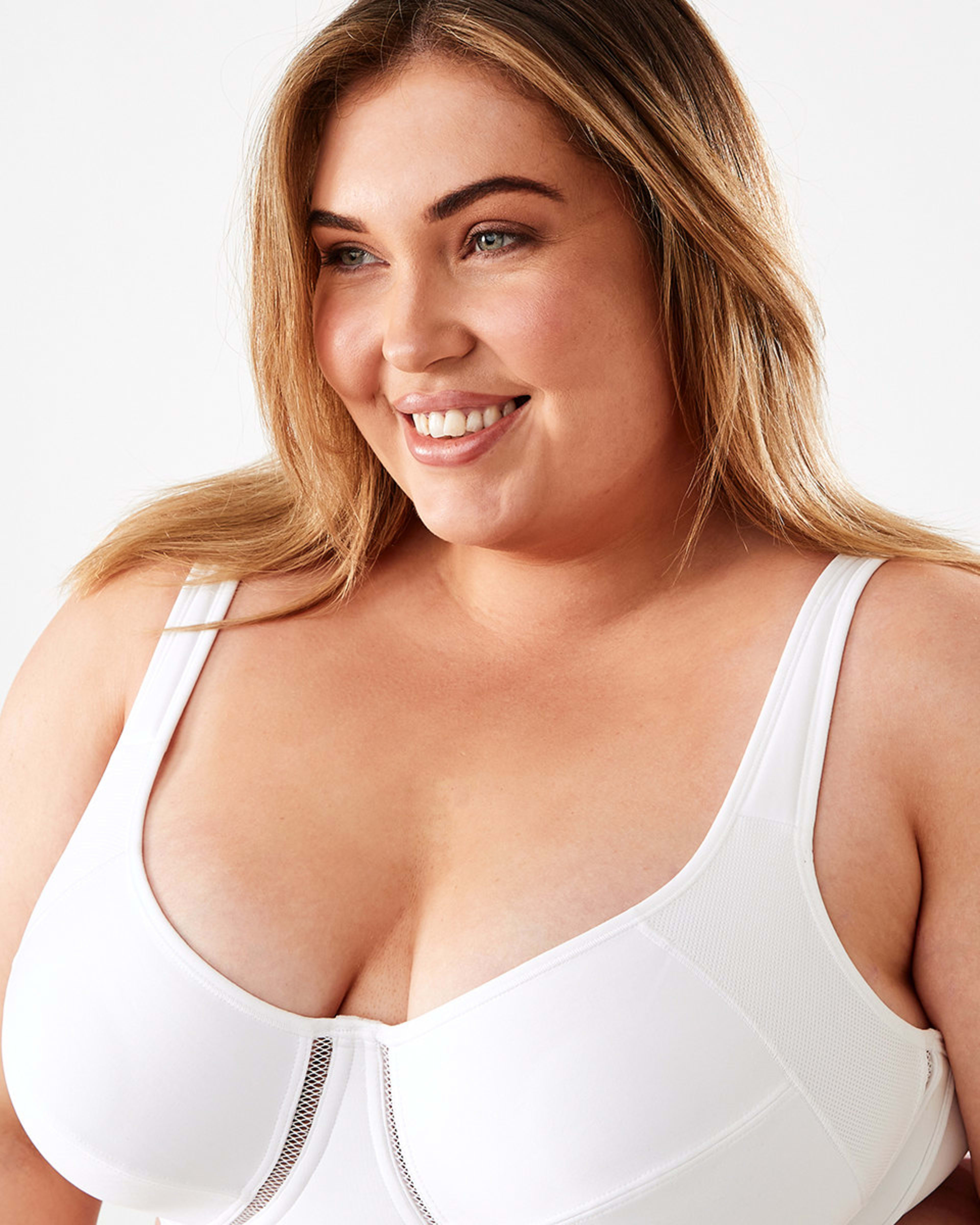 4 Full Figure Sports Underwire Soft Cup Bra WHITE, 4 of 5