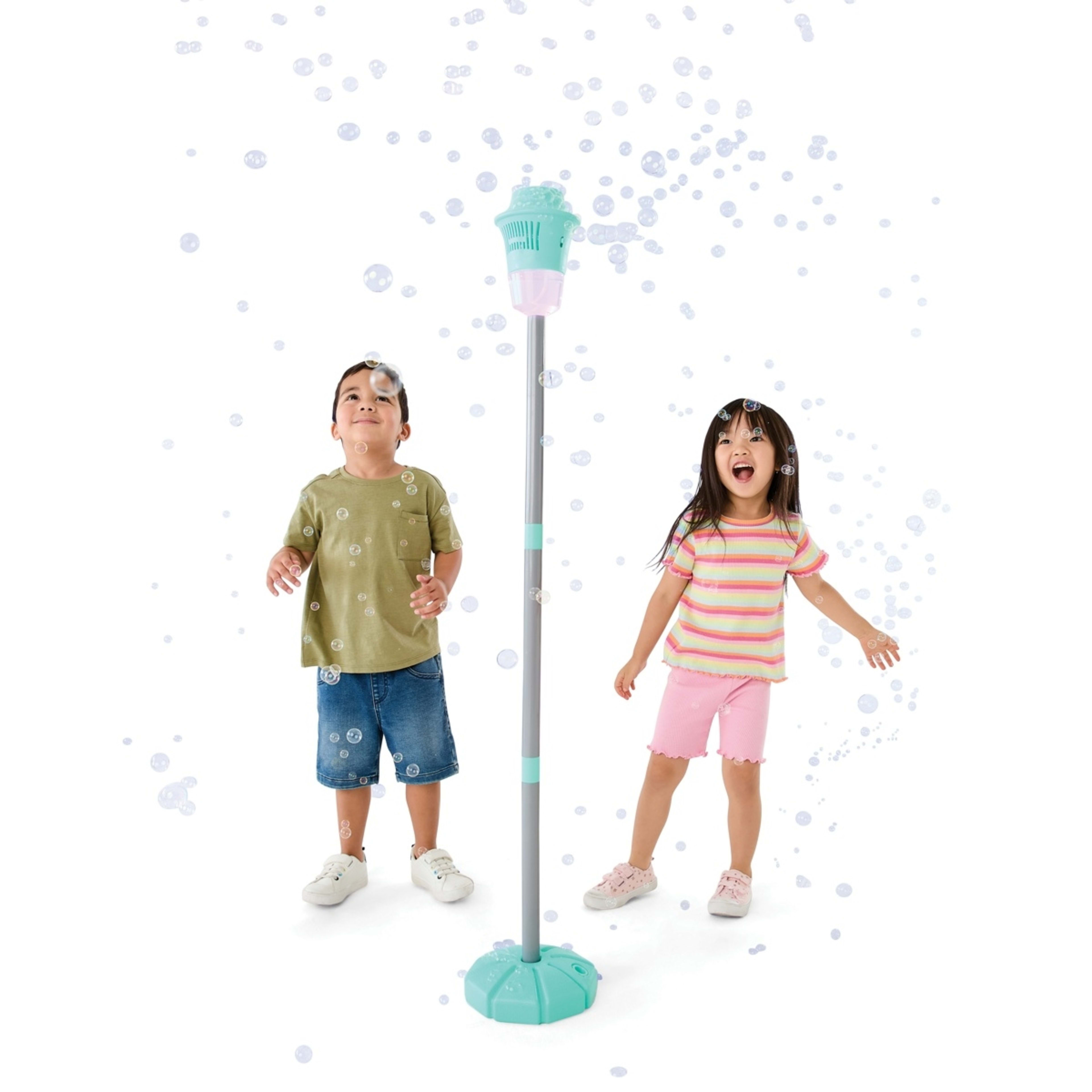 1 Street Lamp Bubble Machine