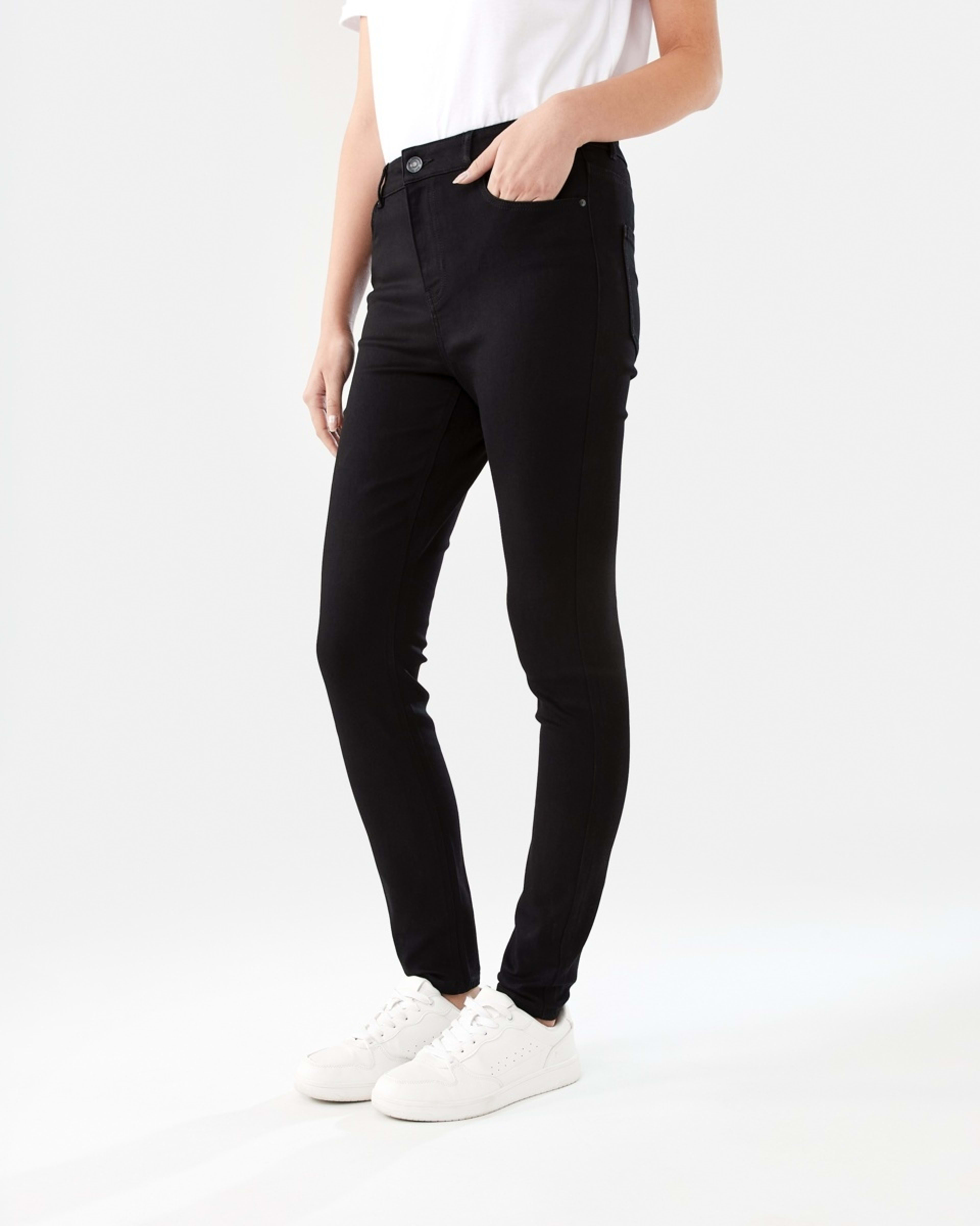 3 Soft Touch High Rise Jeans BLACK WASH, 3 of 9