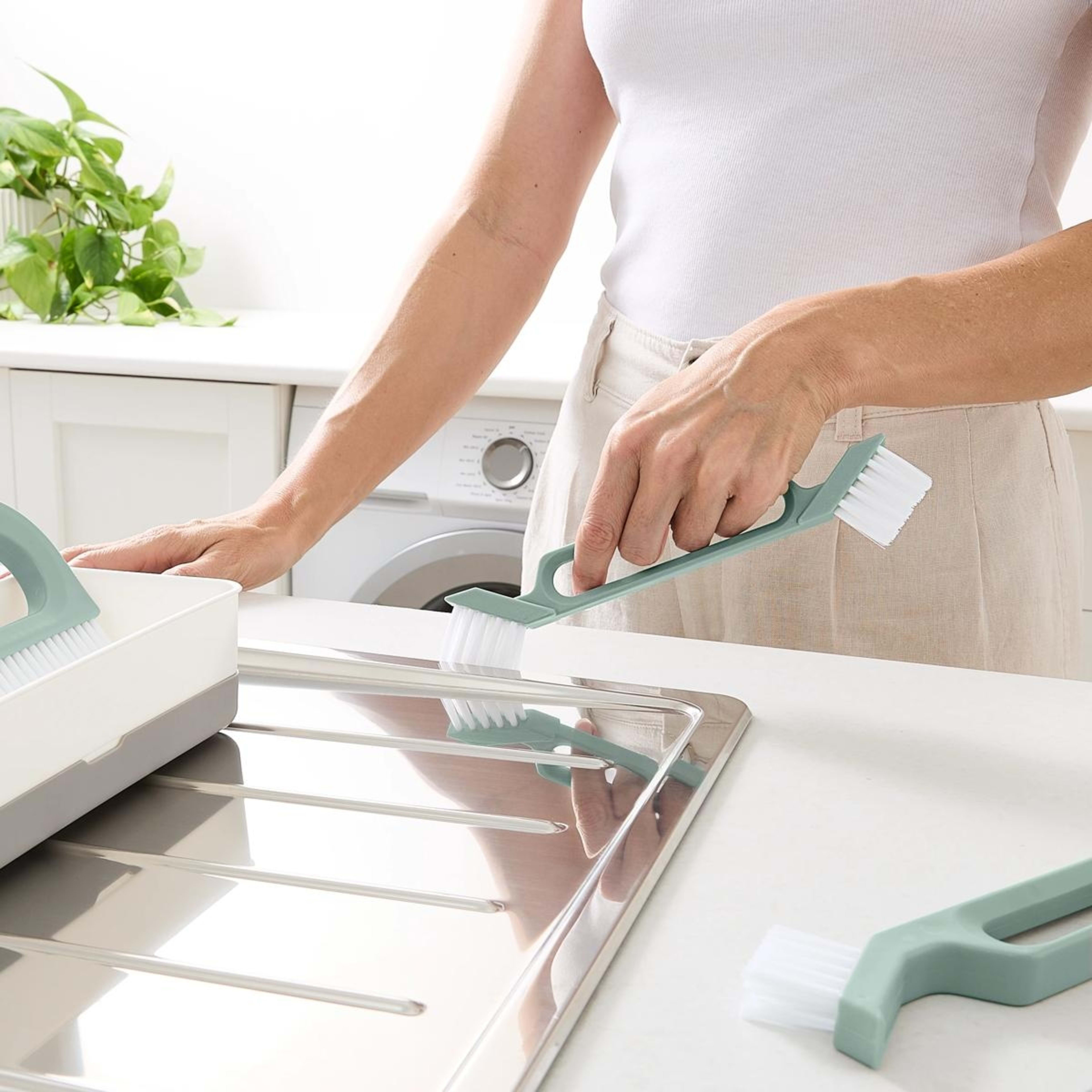 2 Grout Cleaning Set, 2 of 9