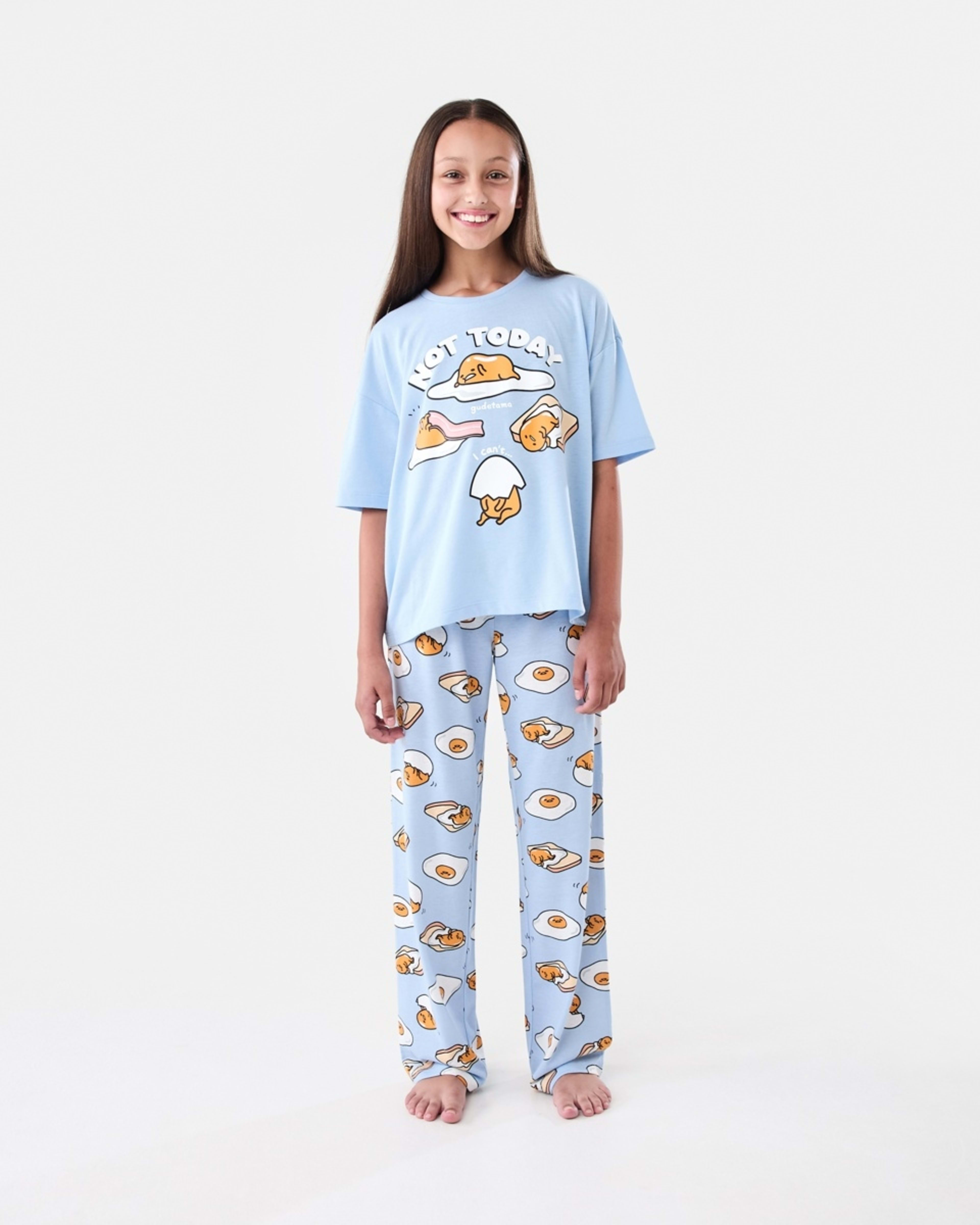 1 Gudetama License Pyjama Set Gudetama