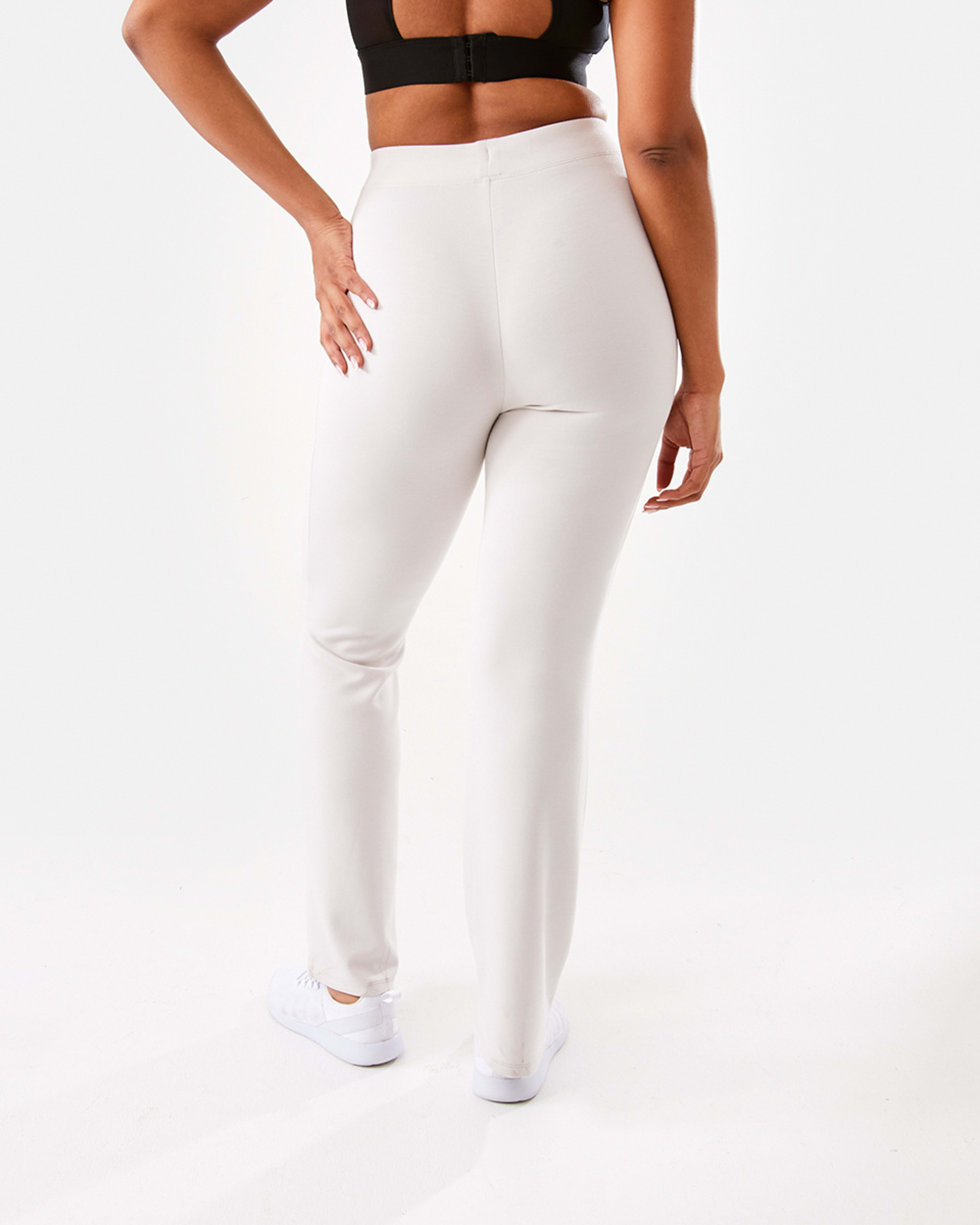 3 Active Womens Kick Flare Trackpants Peak Grey, 3 of 5