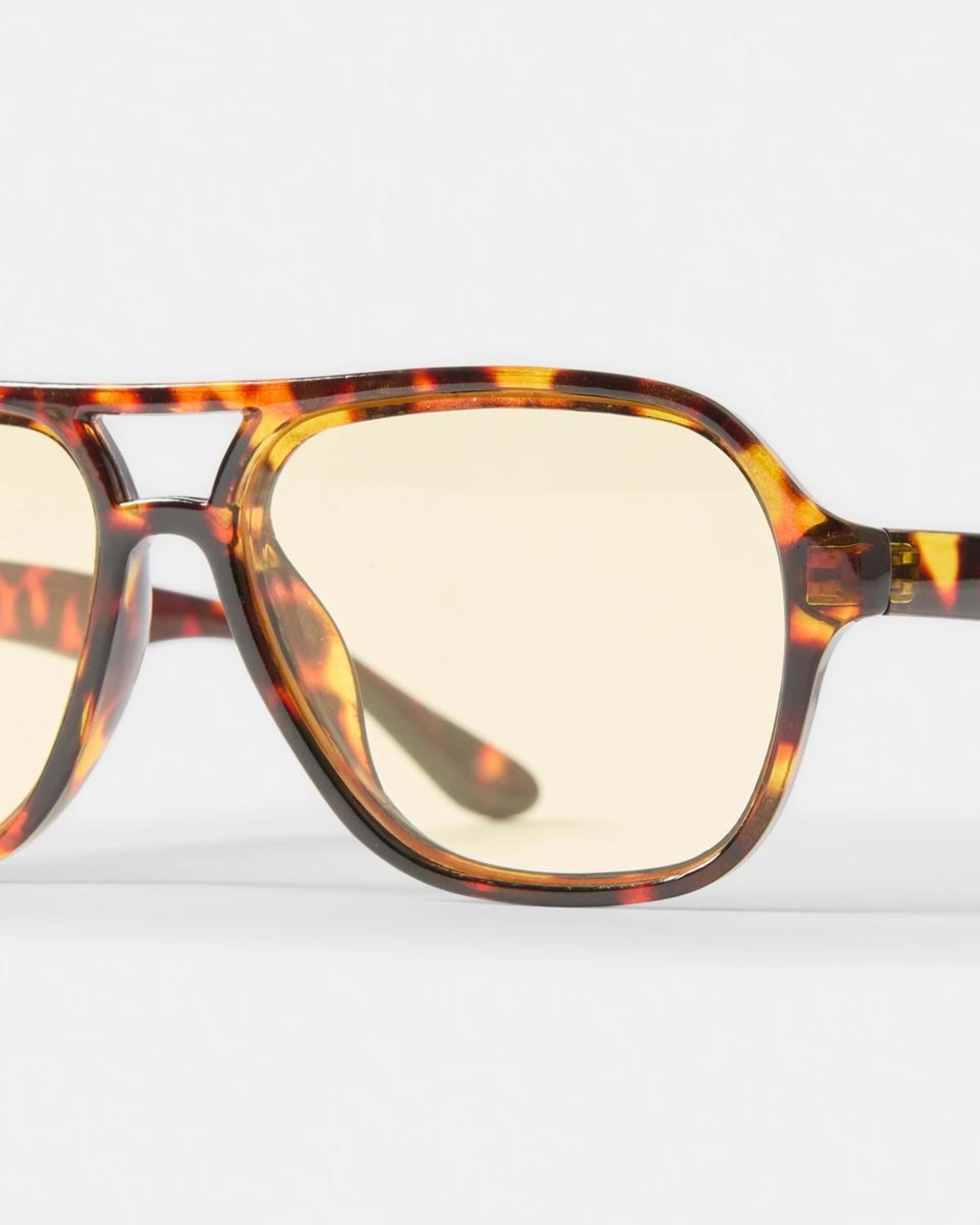 3 Square Aviator Sunglasses Tort Yel, 3 of 6