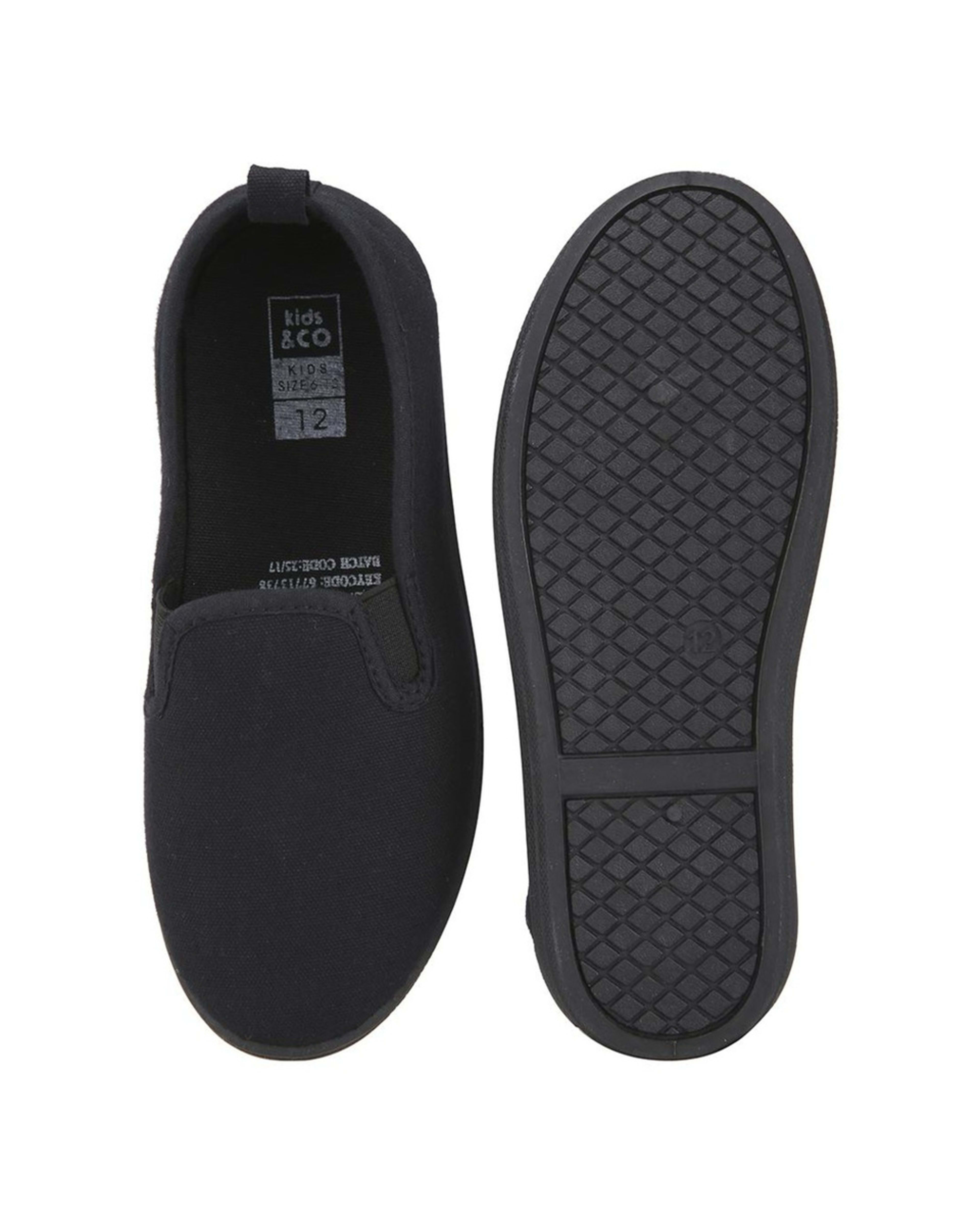2 Junior Slip On Shoes Black, 2 of 2