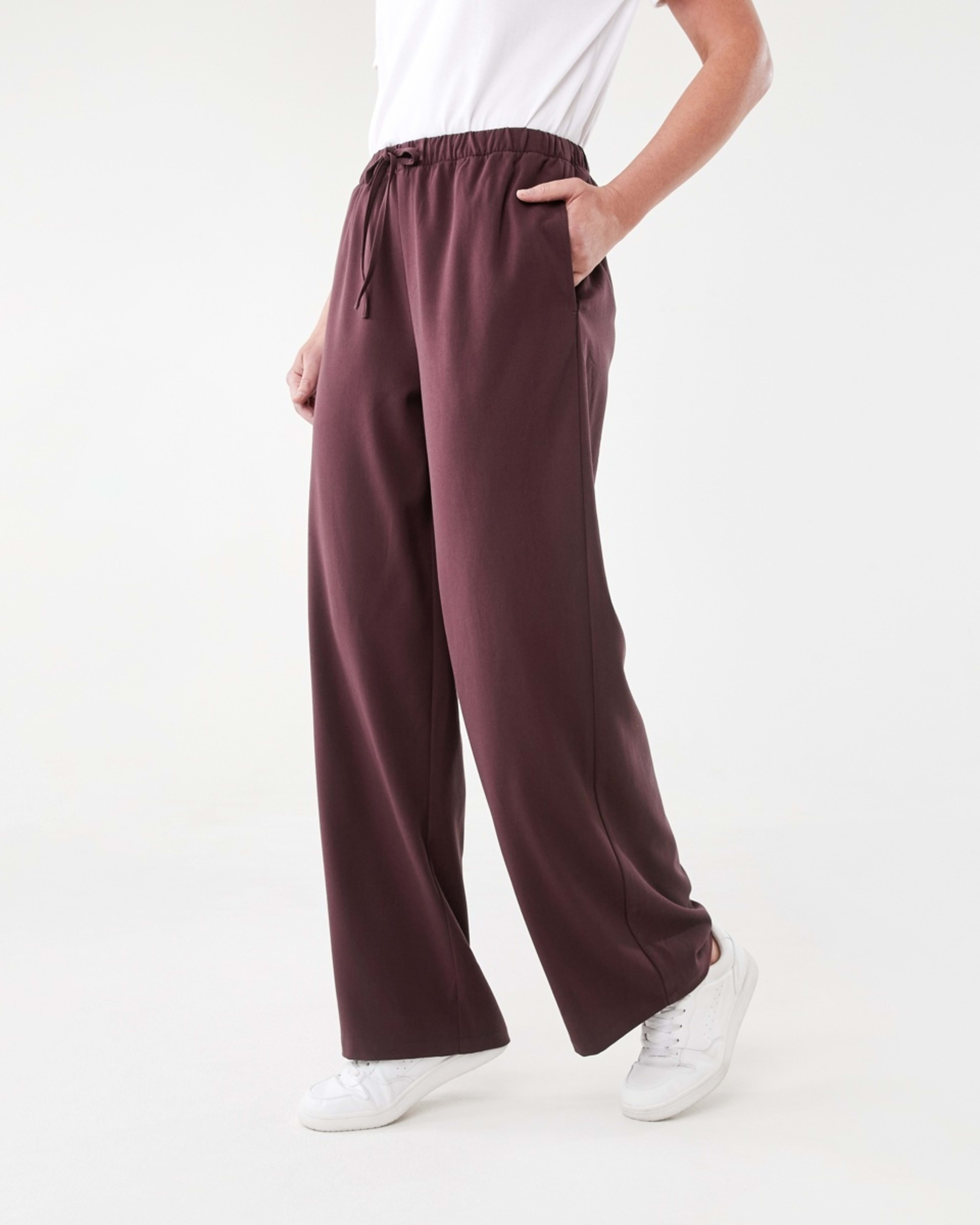 2 Pull On Pants Mulberry, 2 of 5