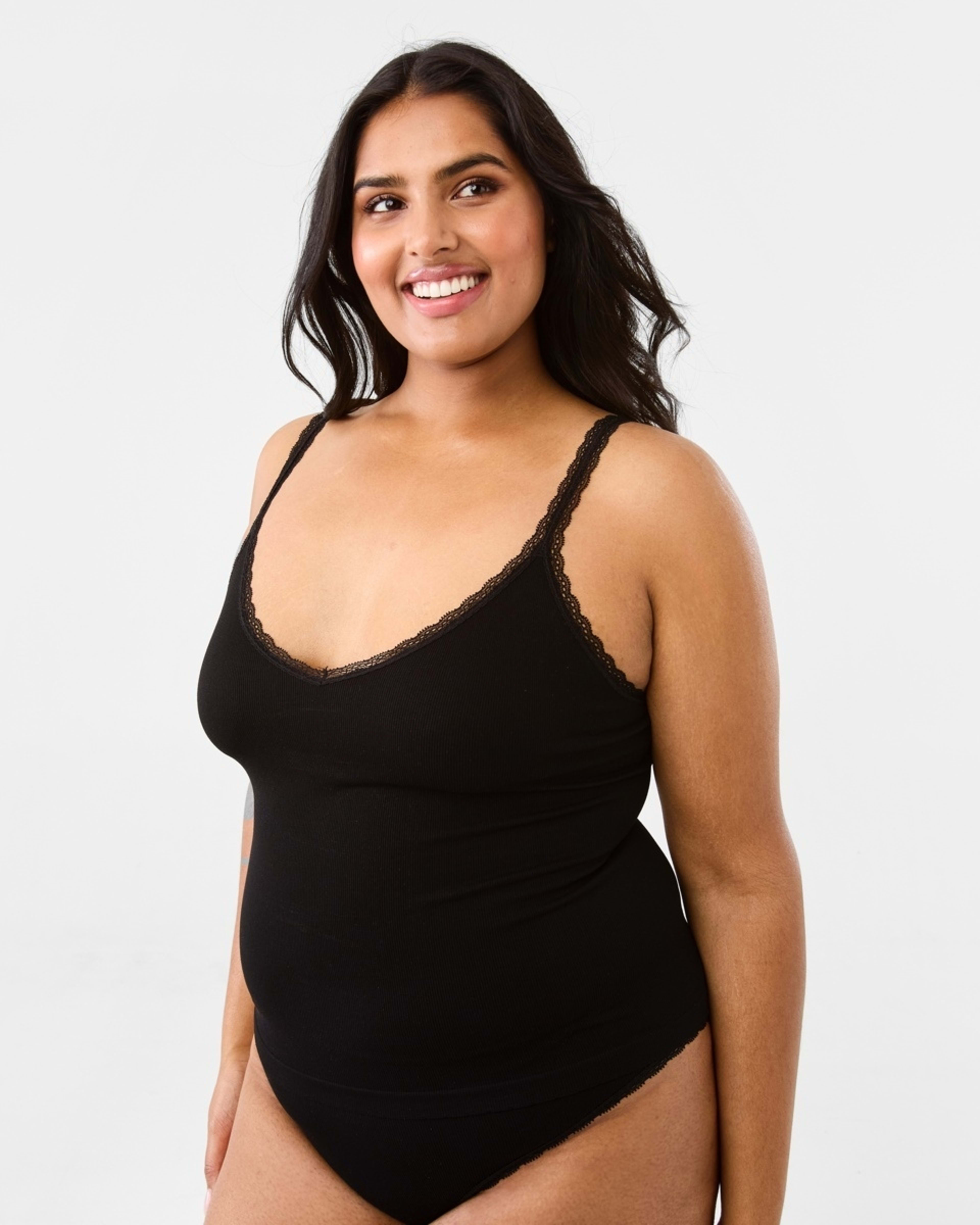 4 Ribbed Seamfree Cami Black, 4 of 9
