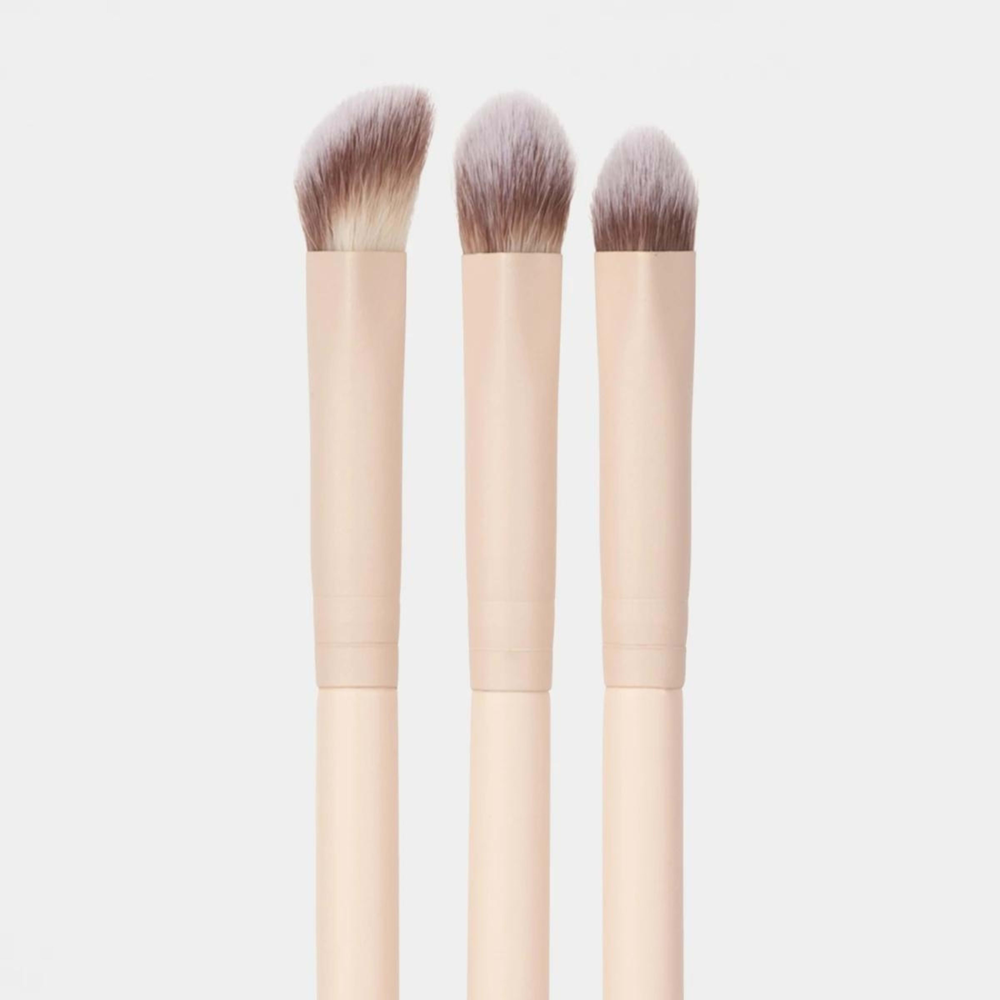 4 OXX Cosmetics 4D Eye Brush Trio, 4 of 4