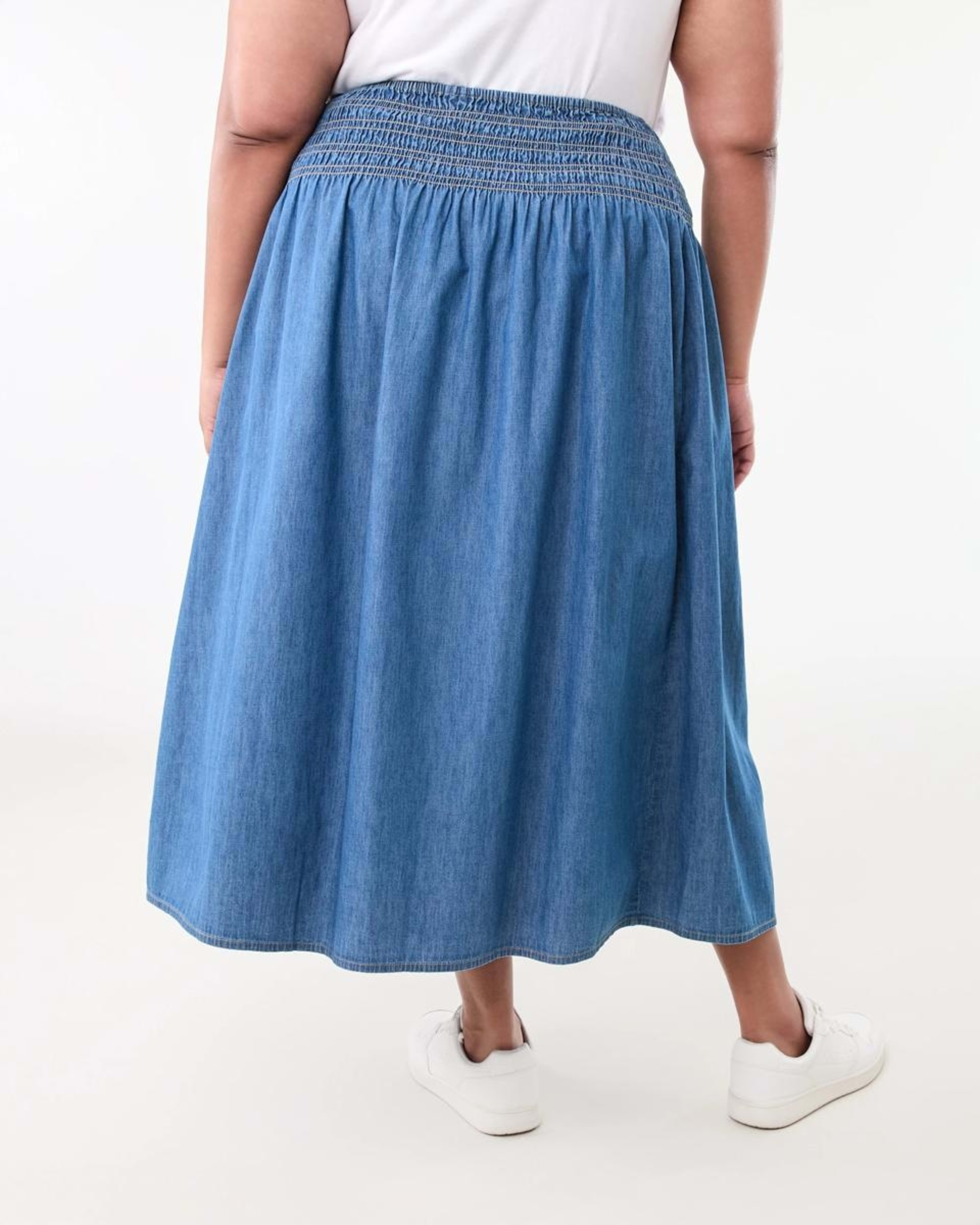 3 Curve Chambray Midi Skirt Mid Wash, 3 of 5