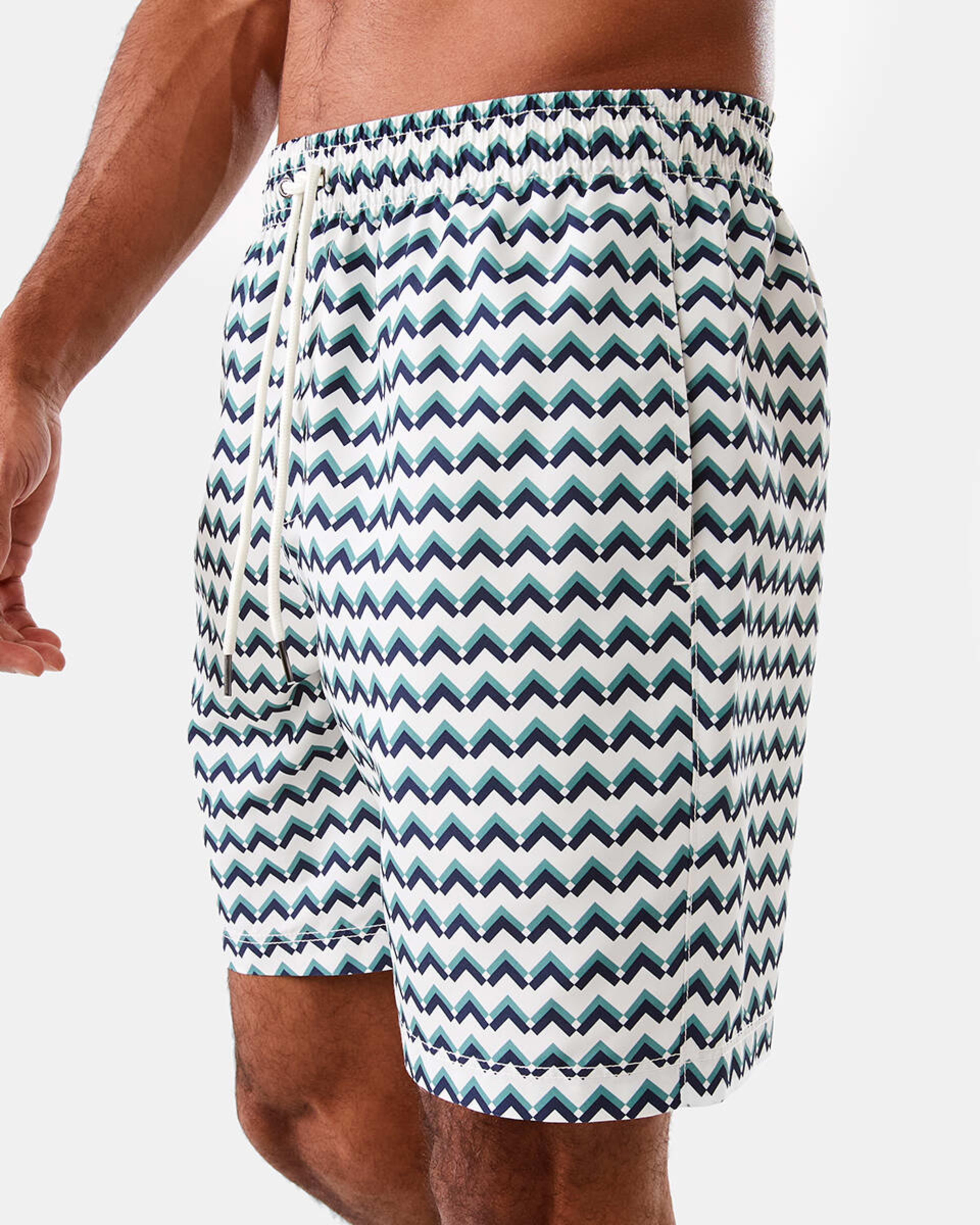 2 Mid Length Boardshorts Wht Zigzag, 2 of 7