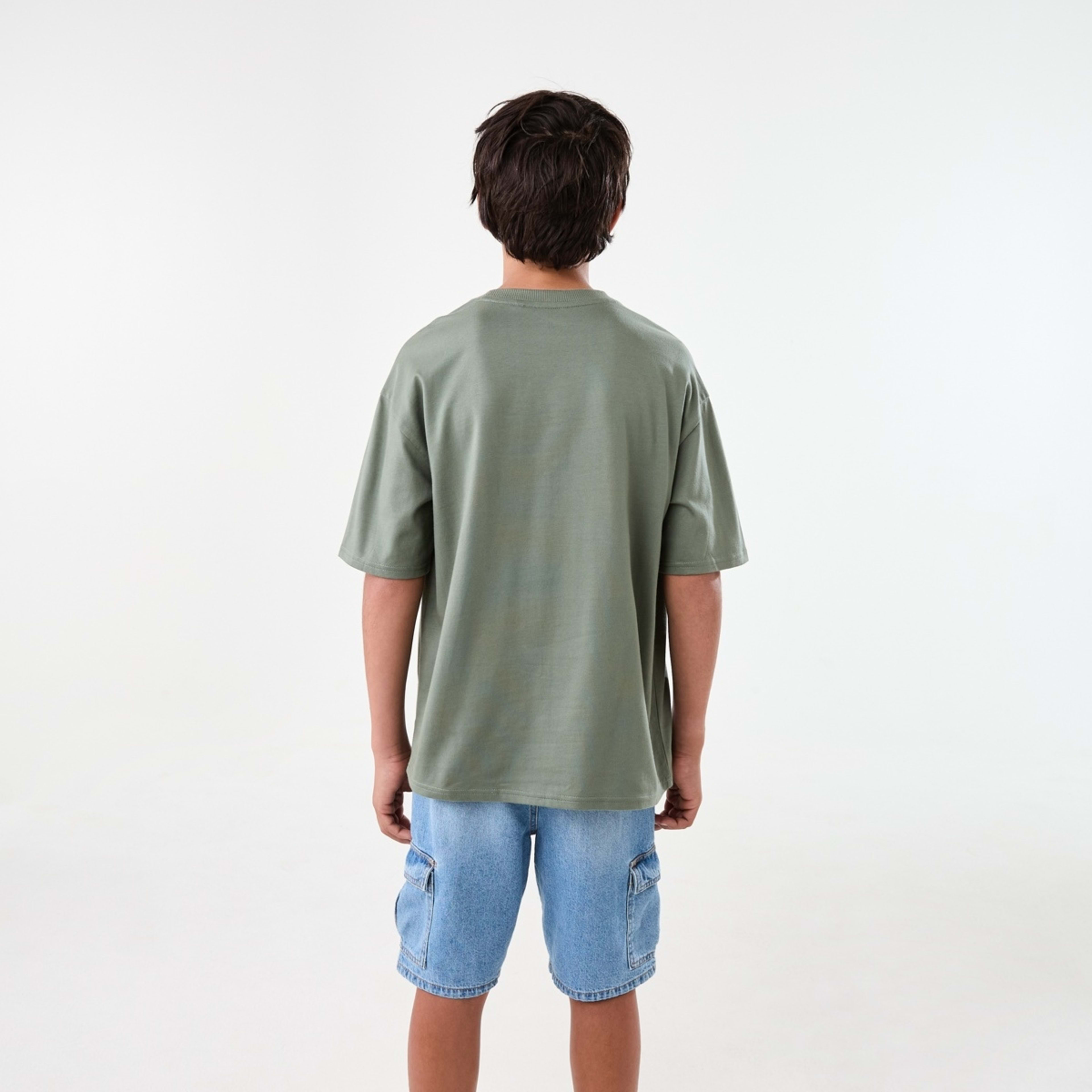 2 Plain Oversized T-shirt Laurel Wreath, 2 of 10