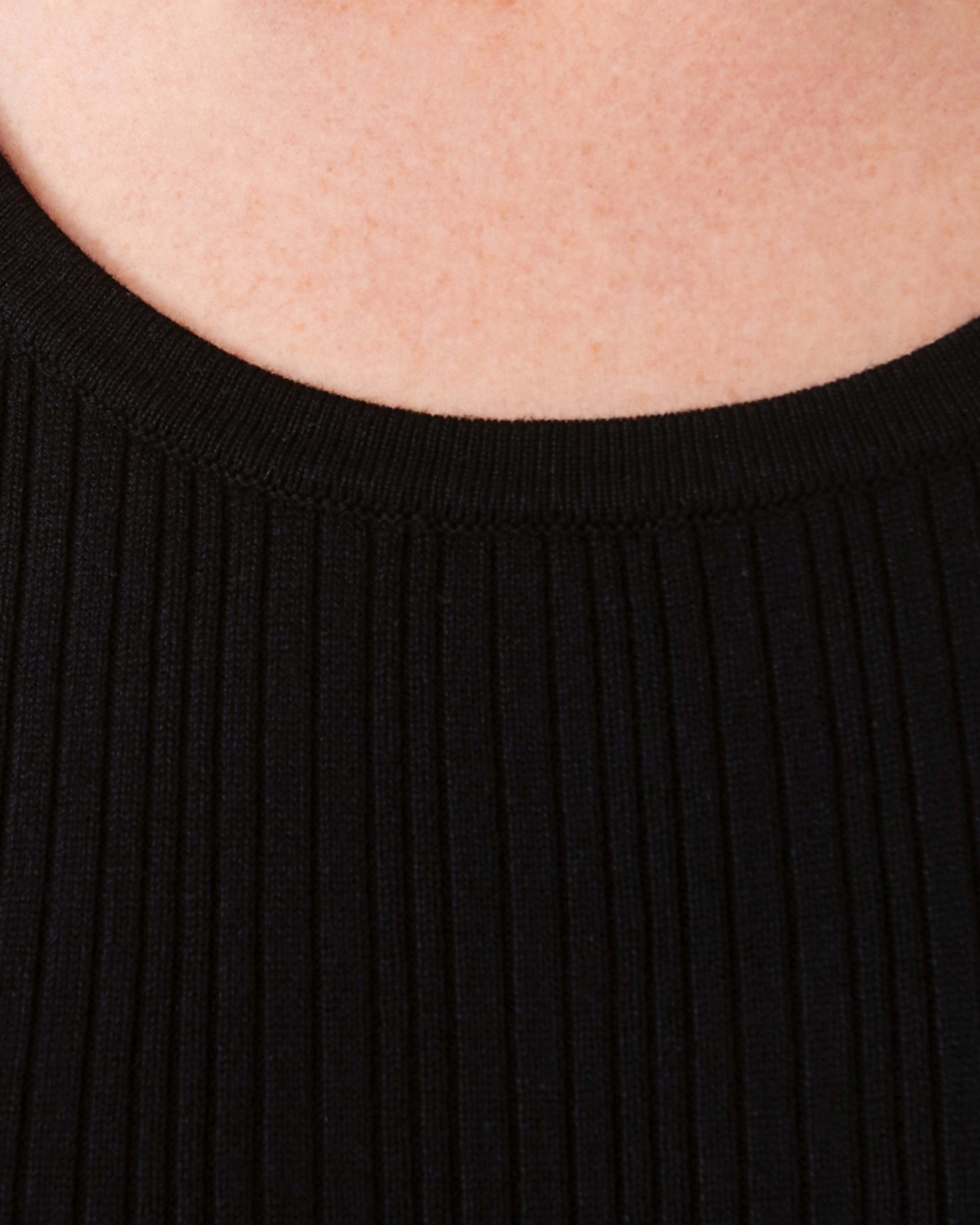 6 Short Sleeve True Knit Rib T-shirt Black, 6 of 7