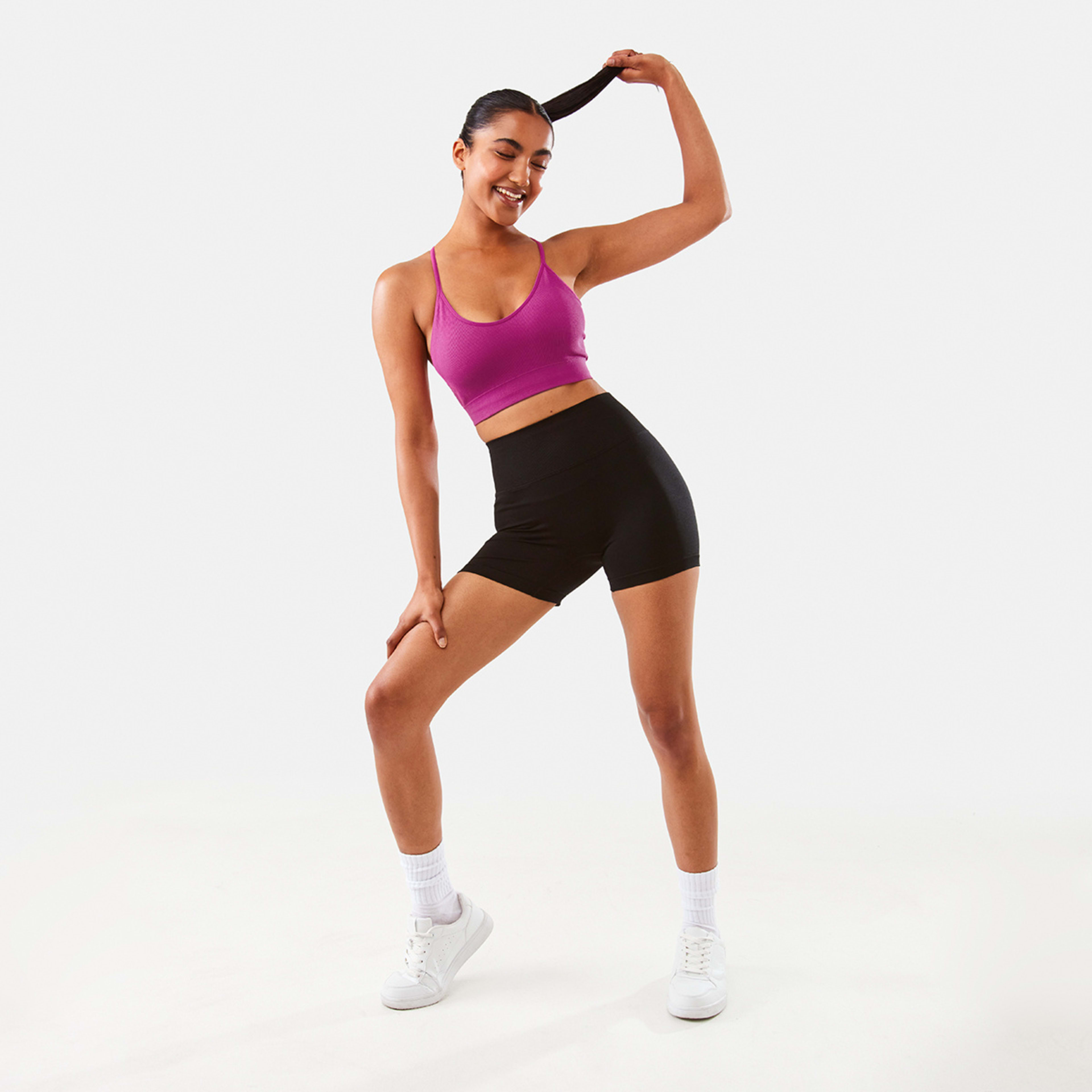 2 Active Womens Youth Tape Shorts Black, 2 of 8
