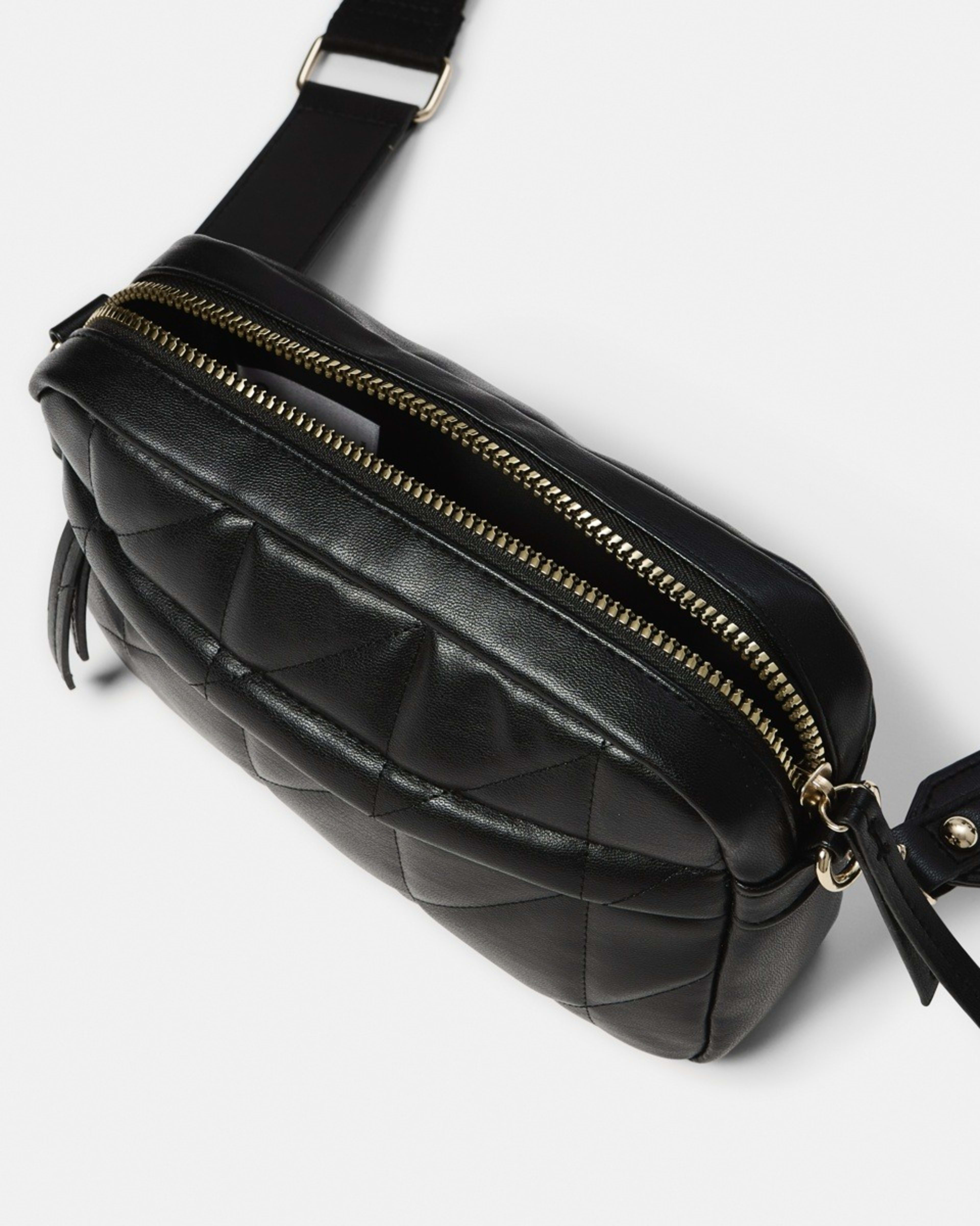 4 Quilted Crossbody Bag Black, 4 of 5