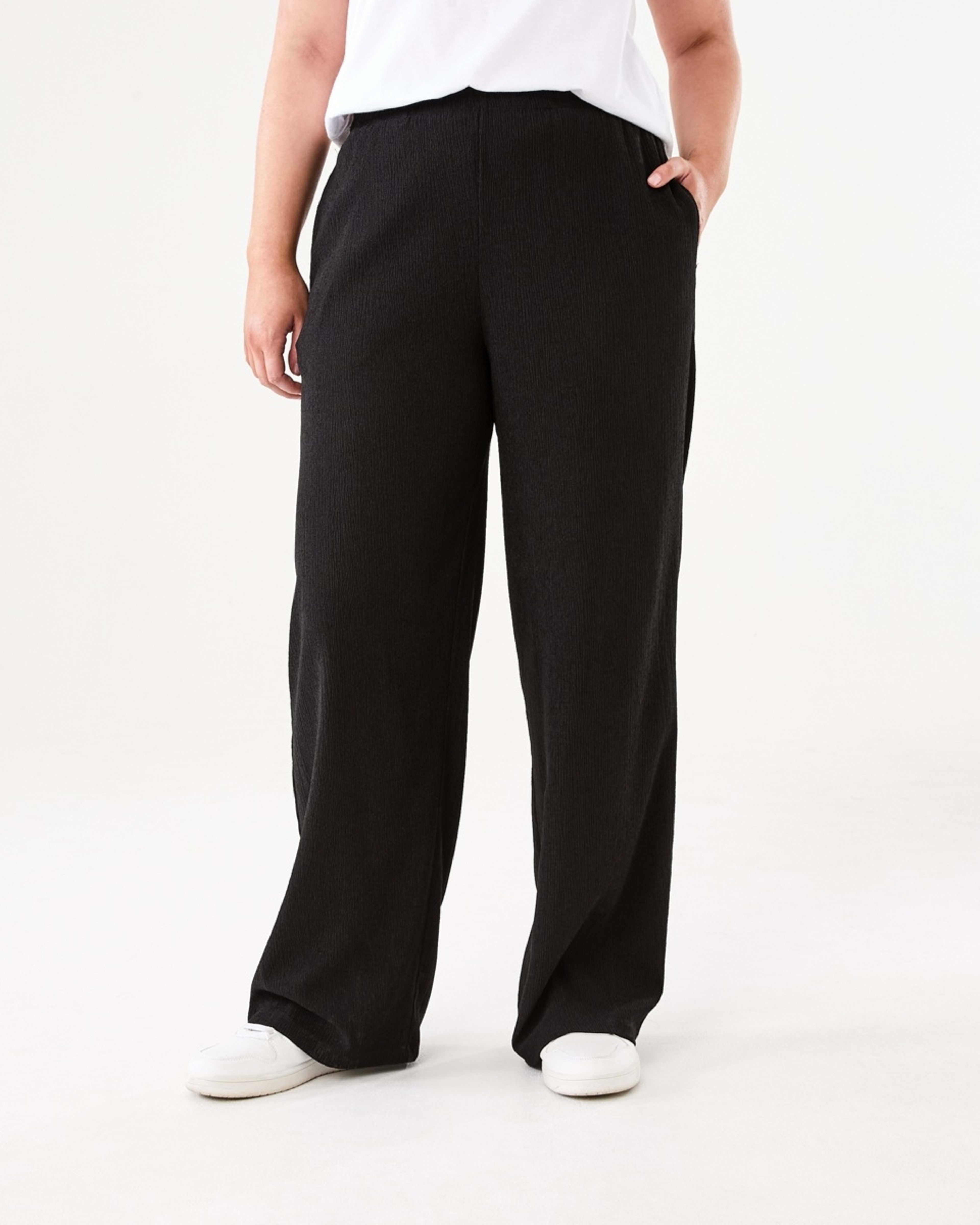 1 Textured Pants BLACK, 1 of 5