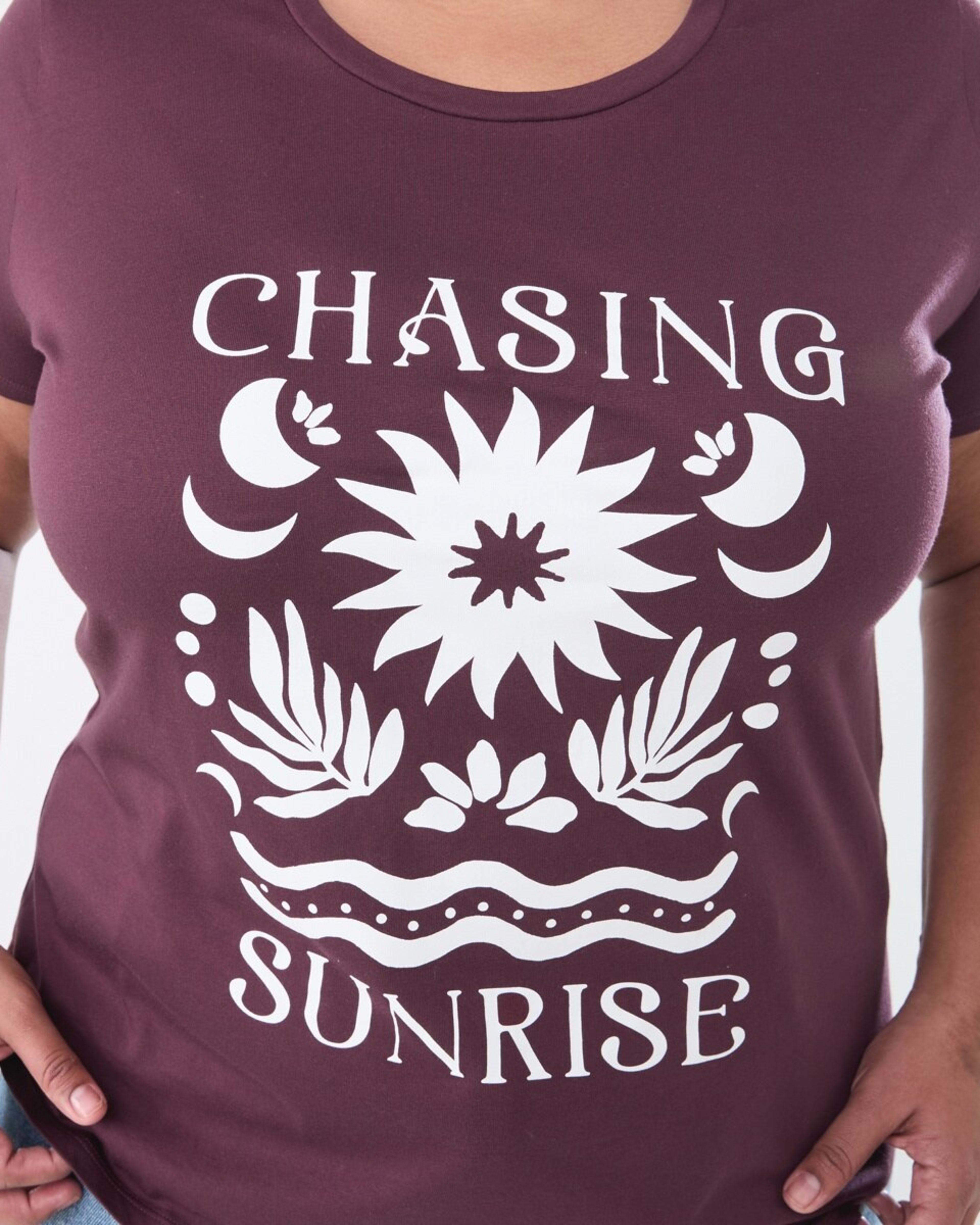 5 Curve Short Sleeve Basic Print T-shirt CHASING SUNRISE WARM MULBERRY, 5 of 6