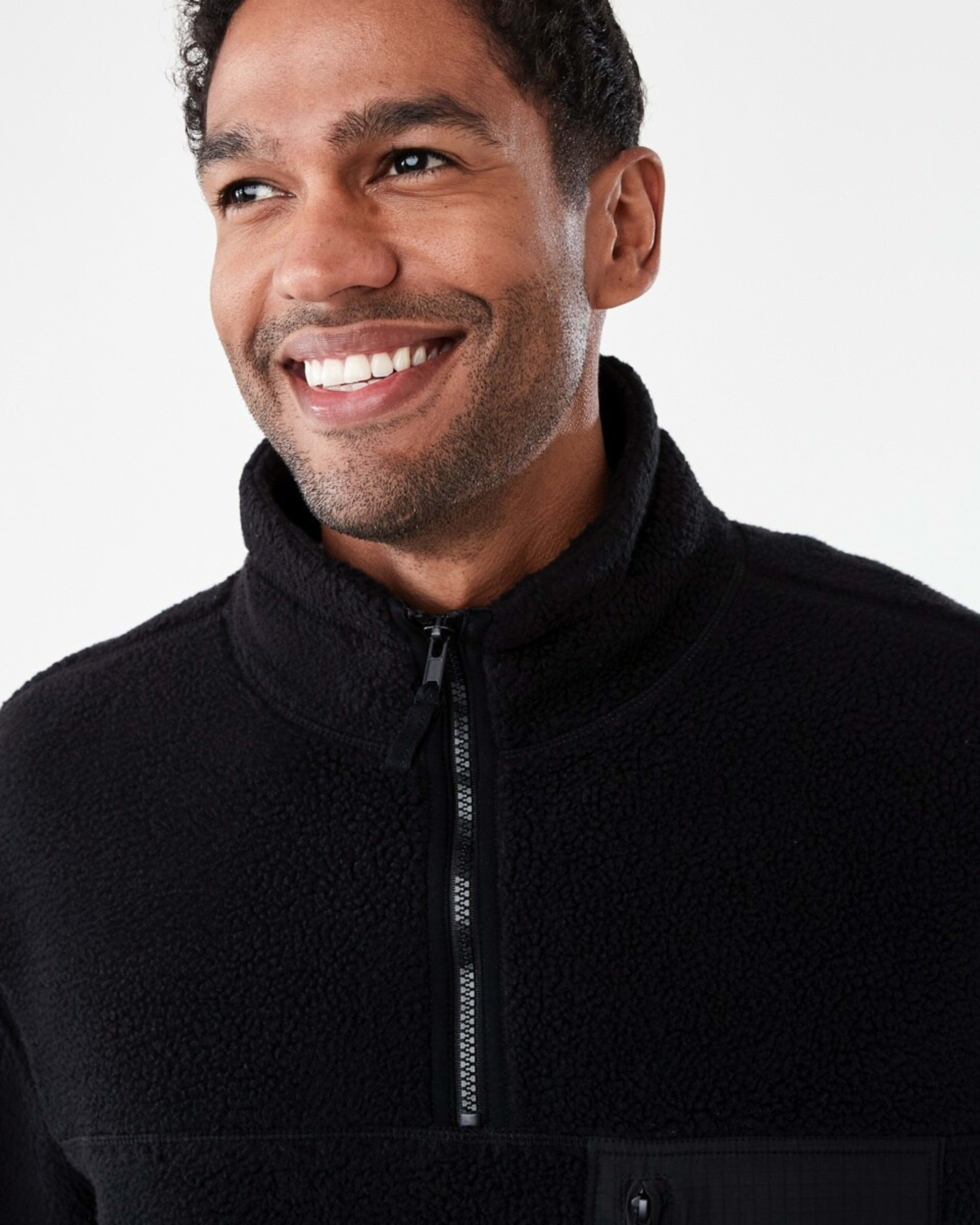 4 Sherpa 1/4 Zip Sweatshirt Black, 4 of 7