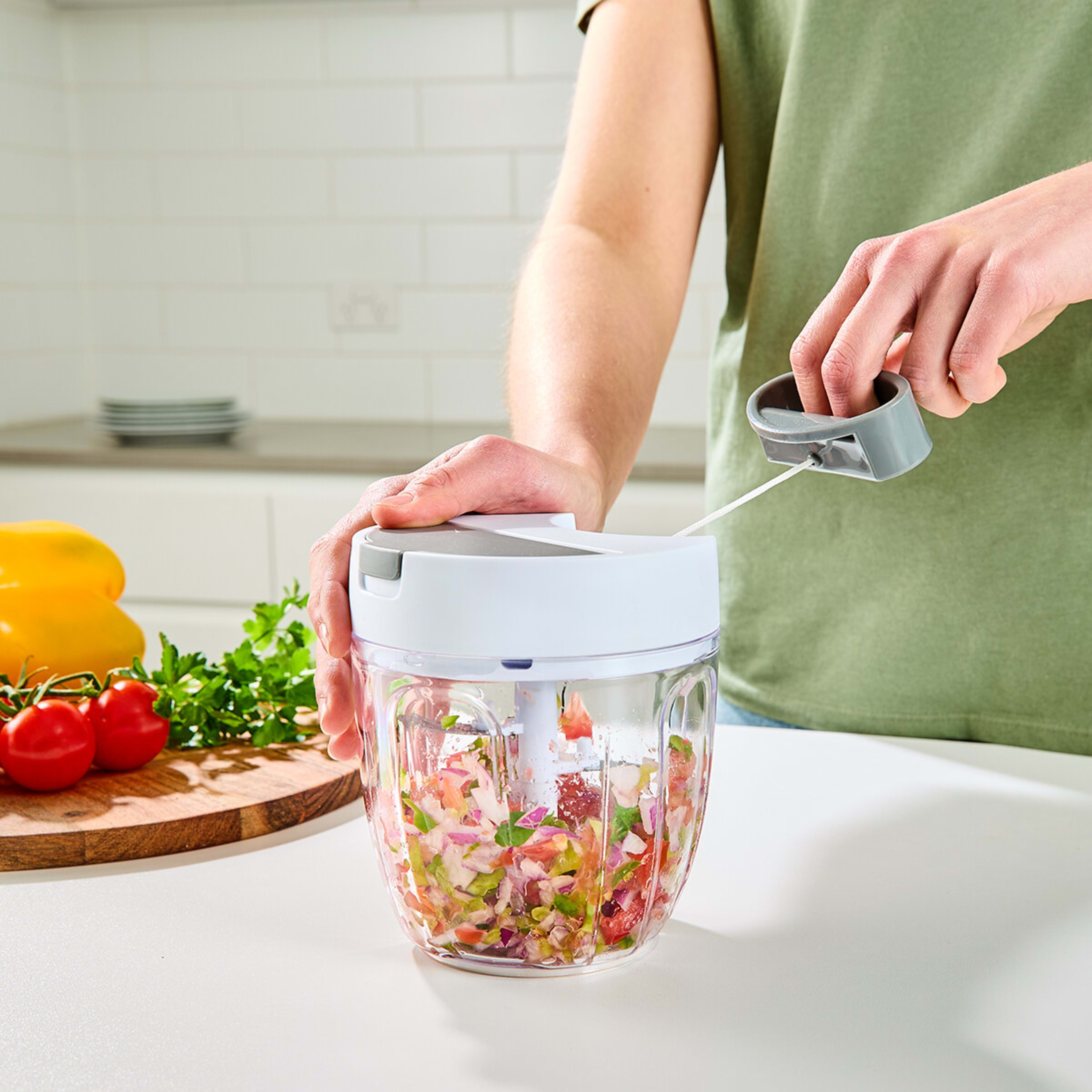 1 900ml Pull Chopper