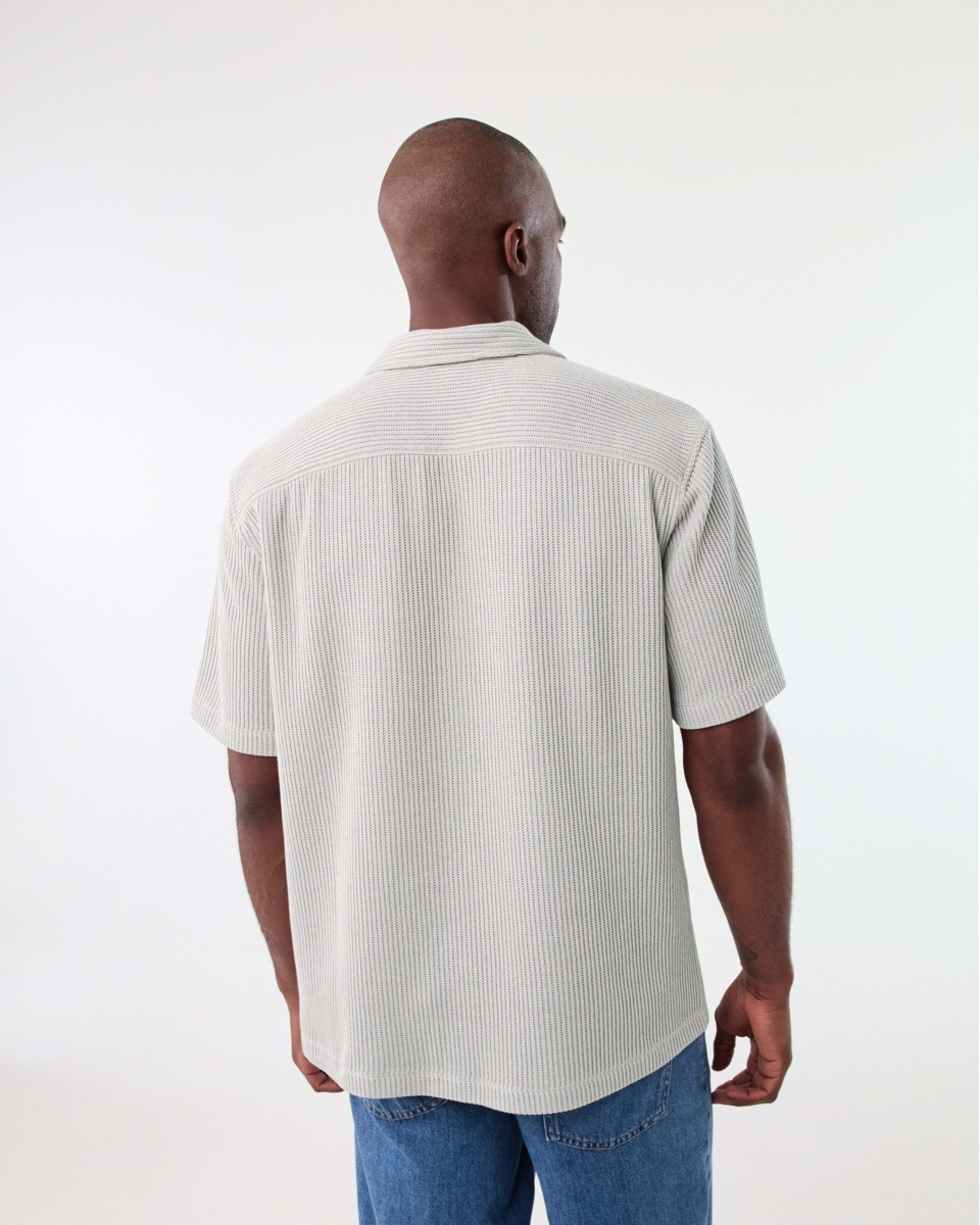 3 Short Sleeve Jacquard Knit Shirt Bge Lunar, 3 of 6