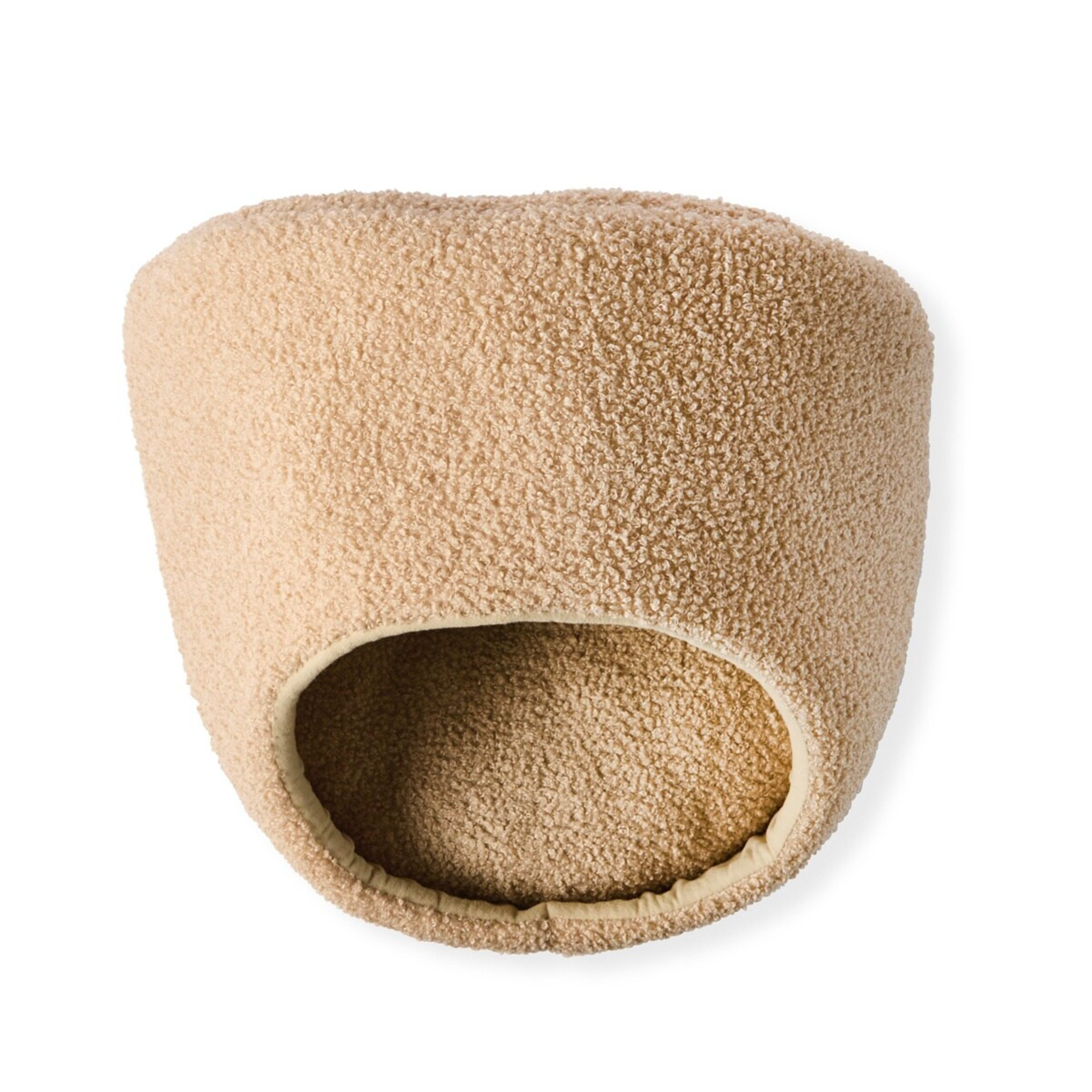 8 Cat Cave Boucle, 8 of 10