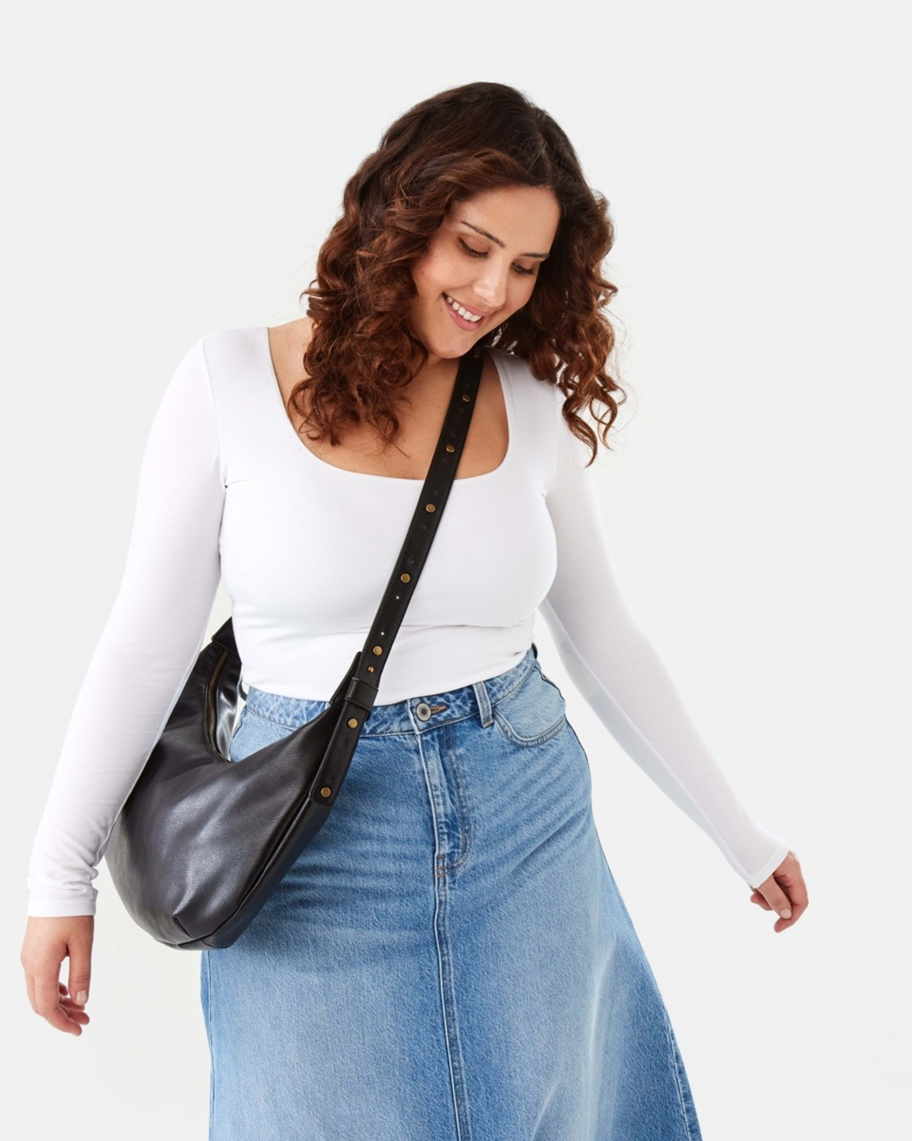 5 Crescent Crossbody Bag BLACK, 5 of 7