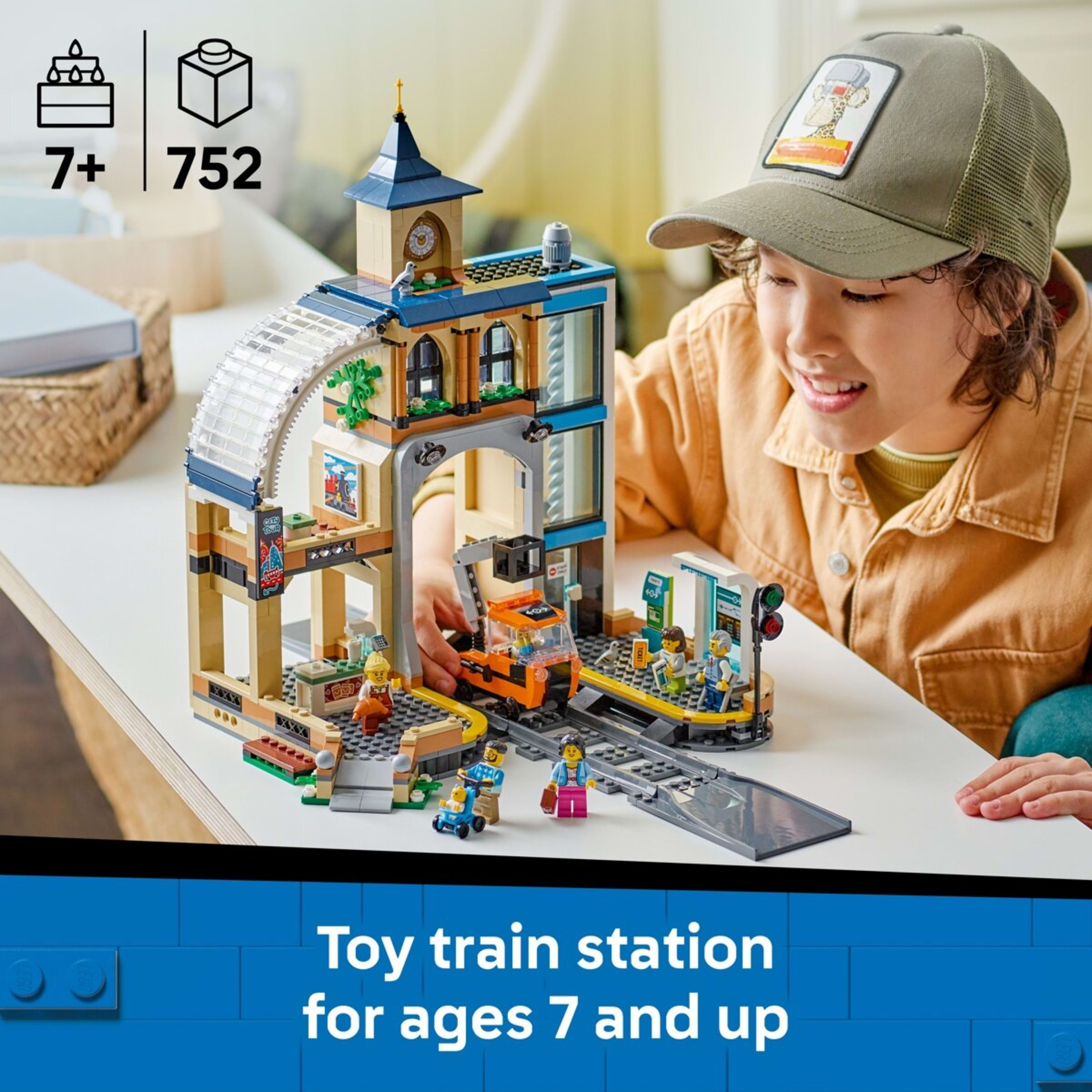 4 LEGO City Central Train Station 60469, 4 of 10