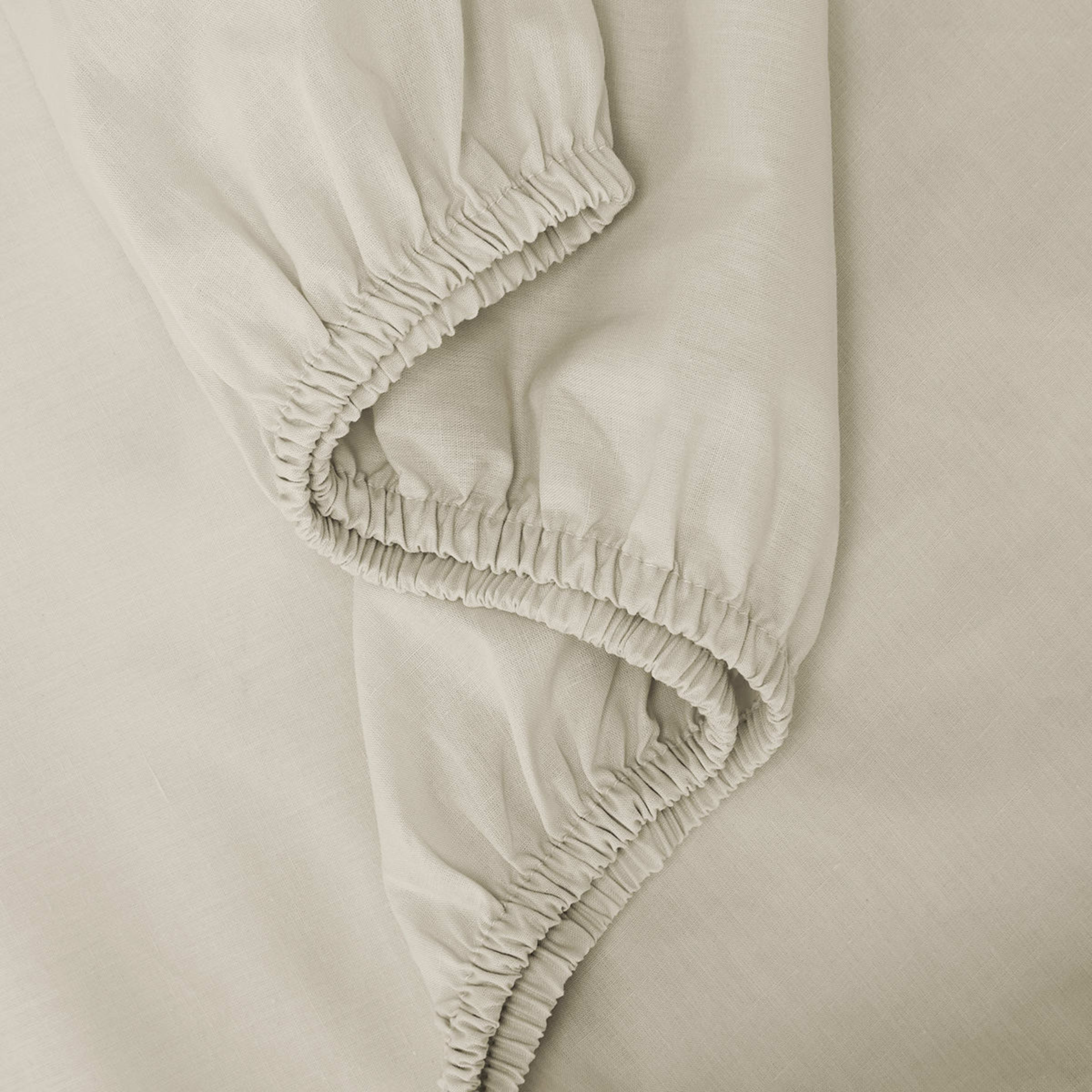 3 225 Thread Count Fitted Sheet - Queen Bed, Oatmeal, 3 of 4