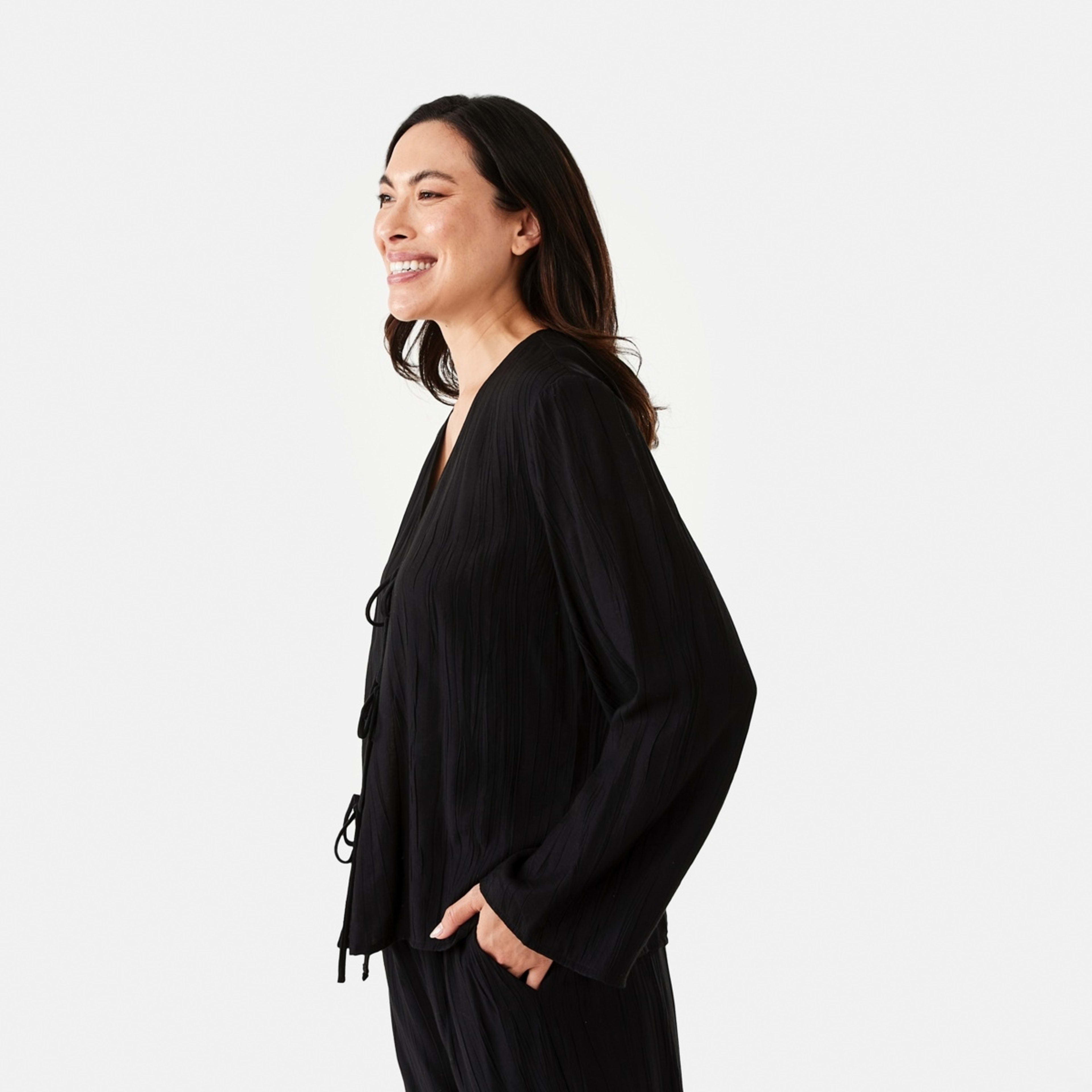 2 Long Sleeve Textured Tie Front Top Black, 2 of 6