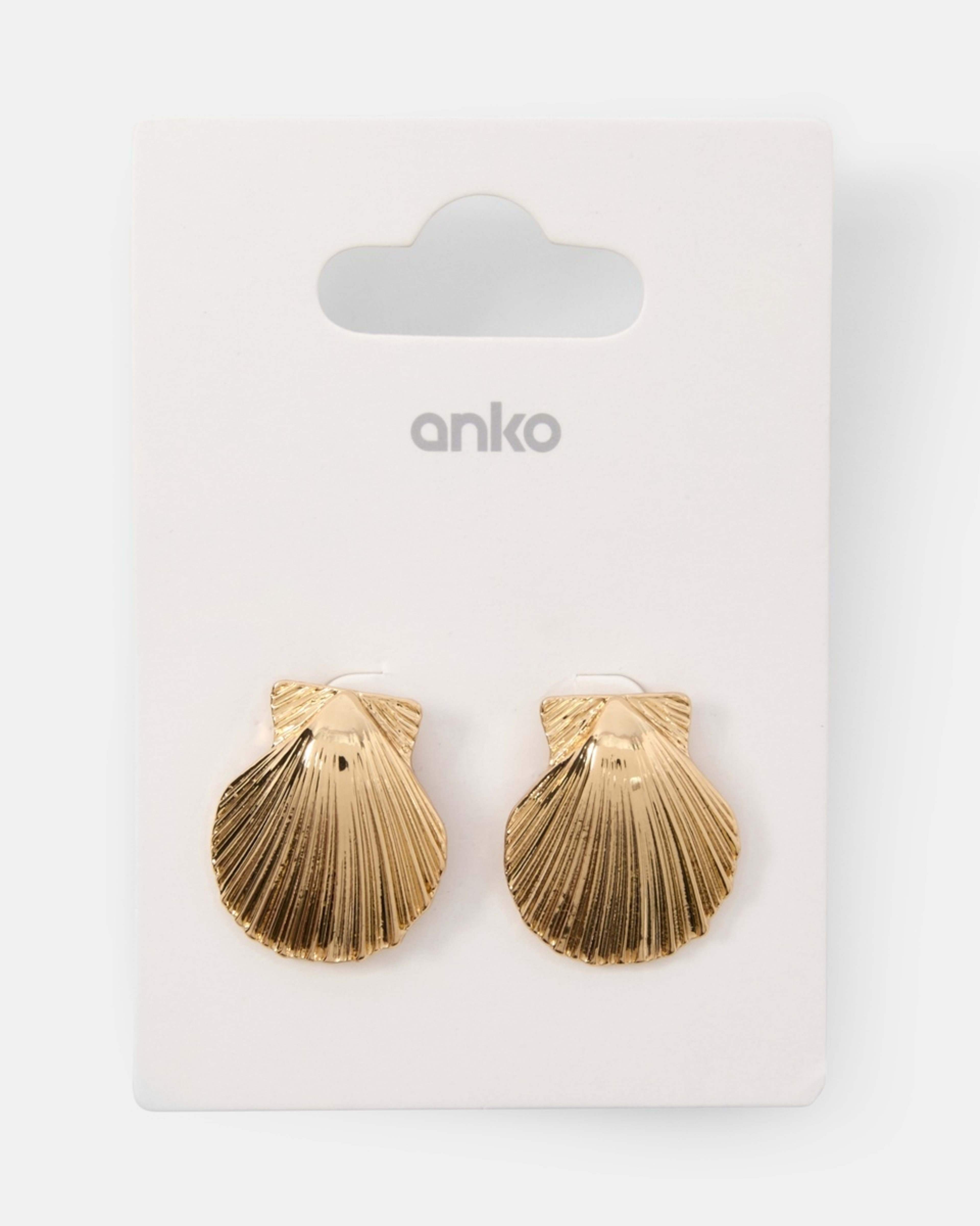5 Faux Shell Stud - Gold Tone Gold, 5 of 5