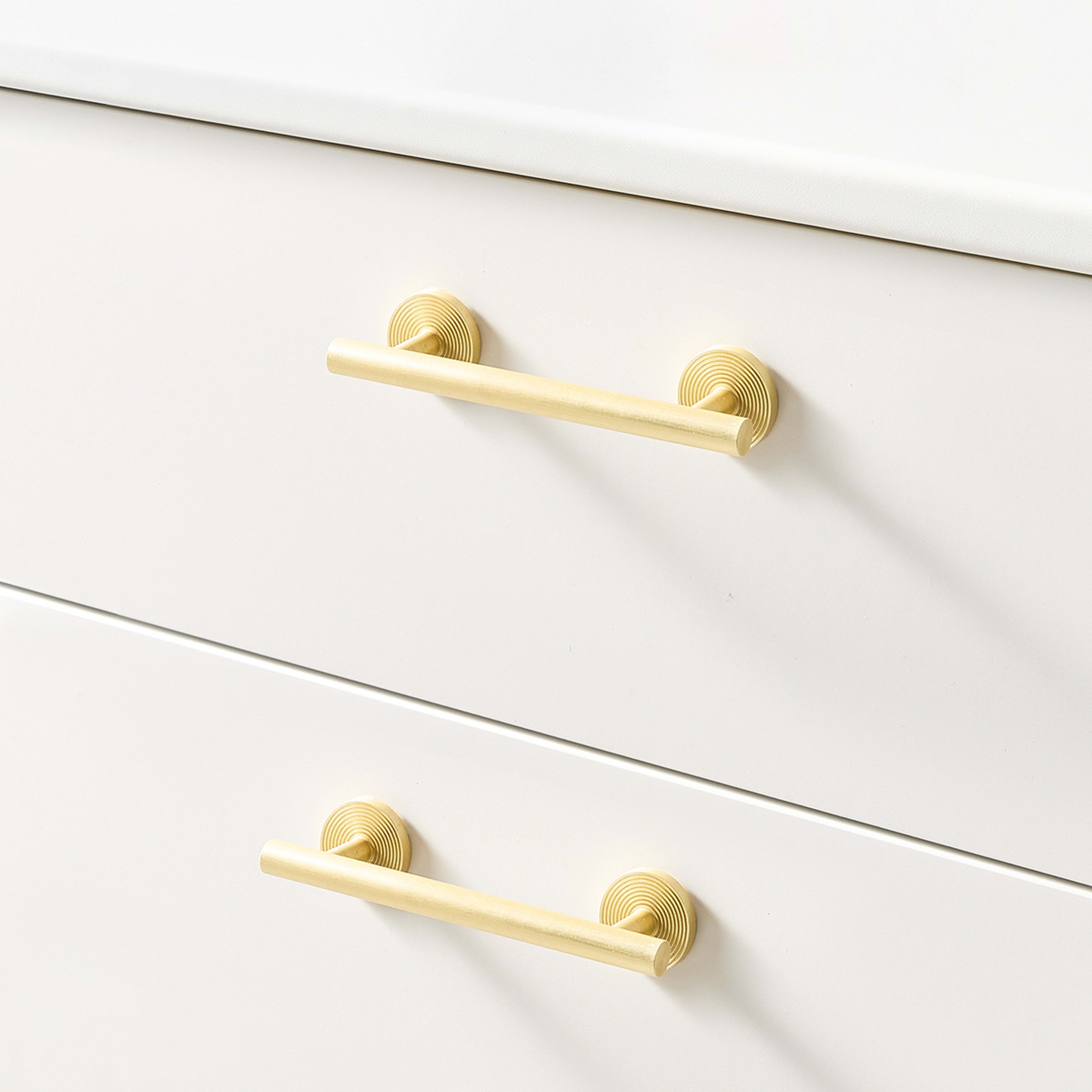 1 2 Pack Large Linear Round Handles - Gold Look