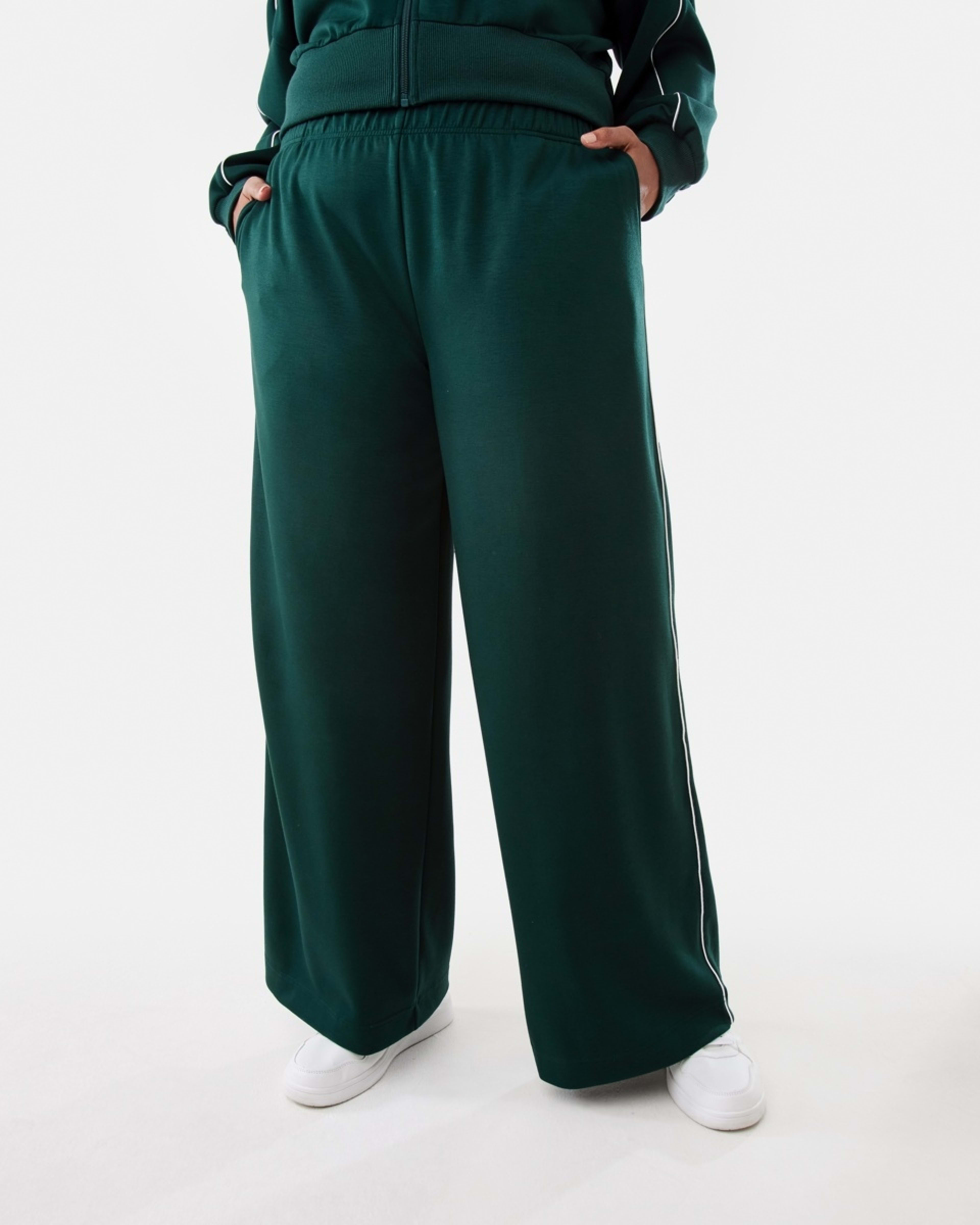 3 Active Womens Interlock Tipping Trackpants Grn Yucca, 3 of 8