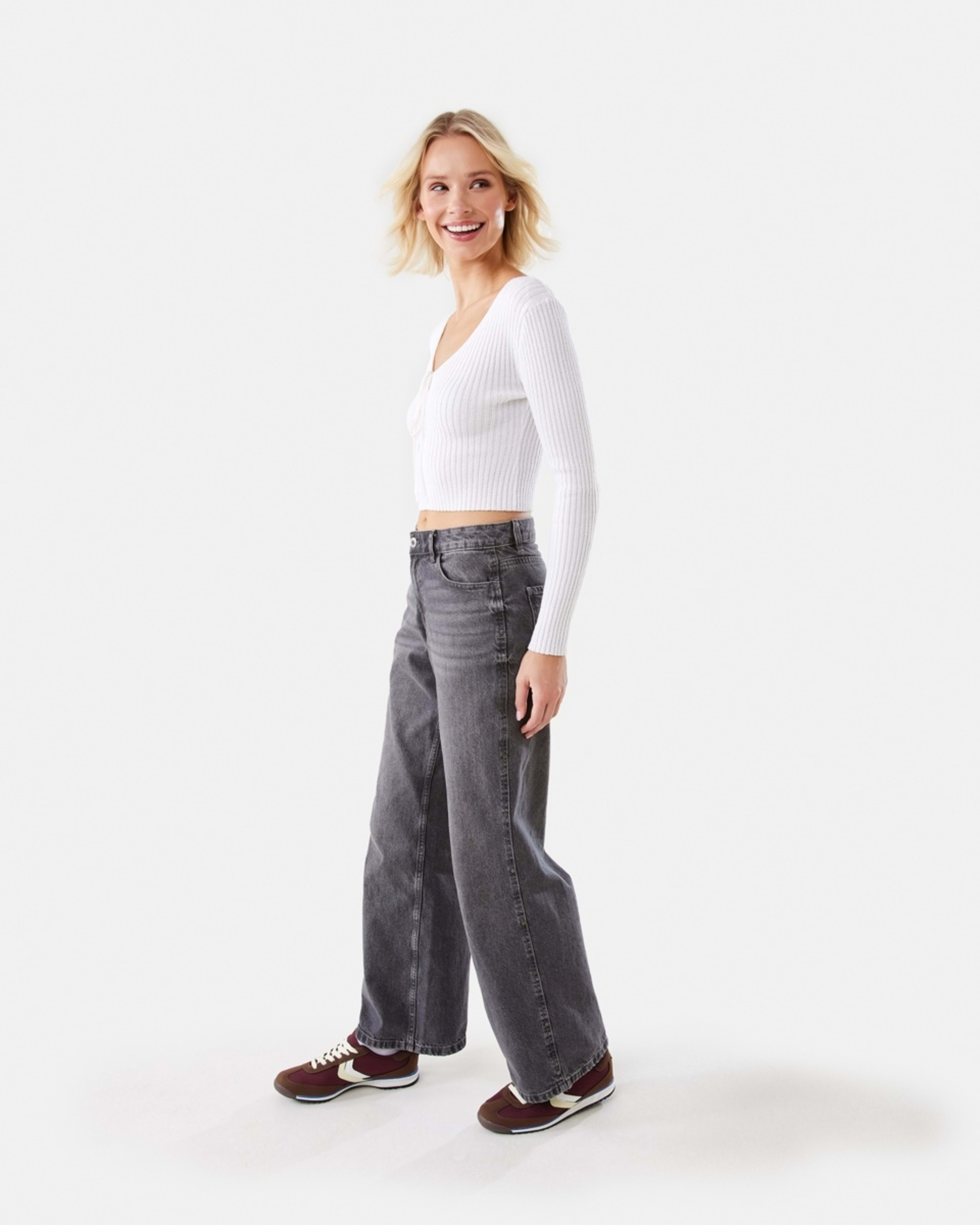5 Straight Leg Stud Jeans Grey Wash, 5 of 9