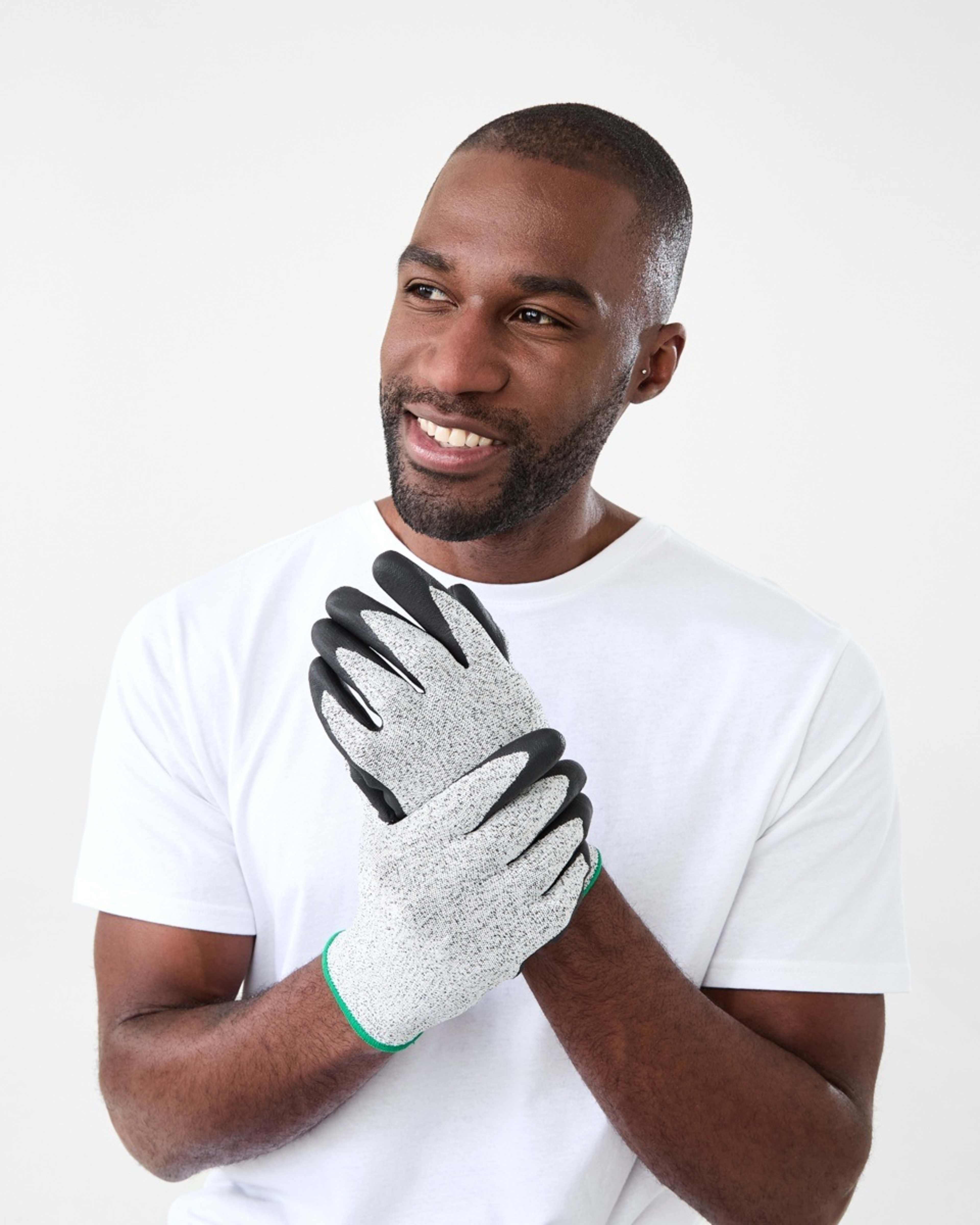 2 Workwear Safety Gloves BLACK, 2 of 3