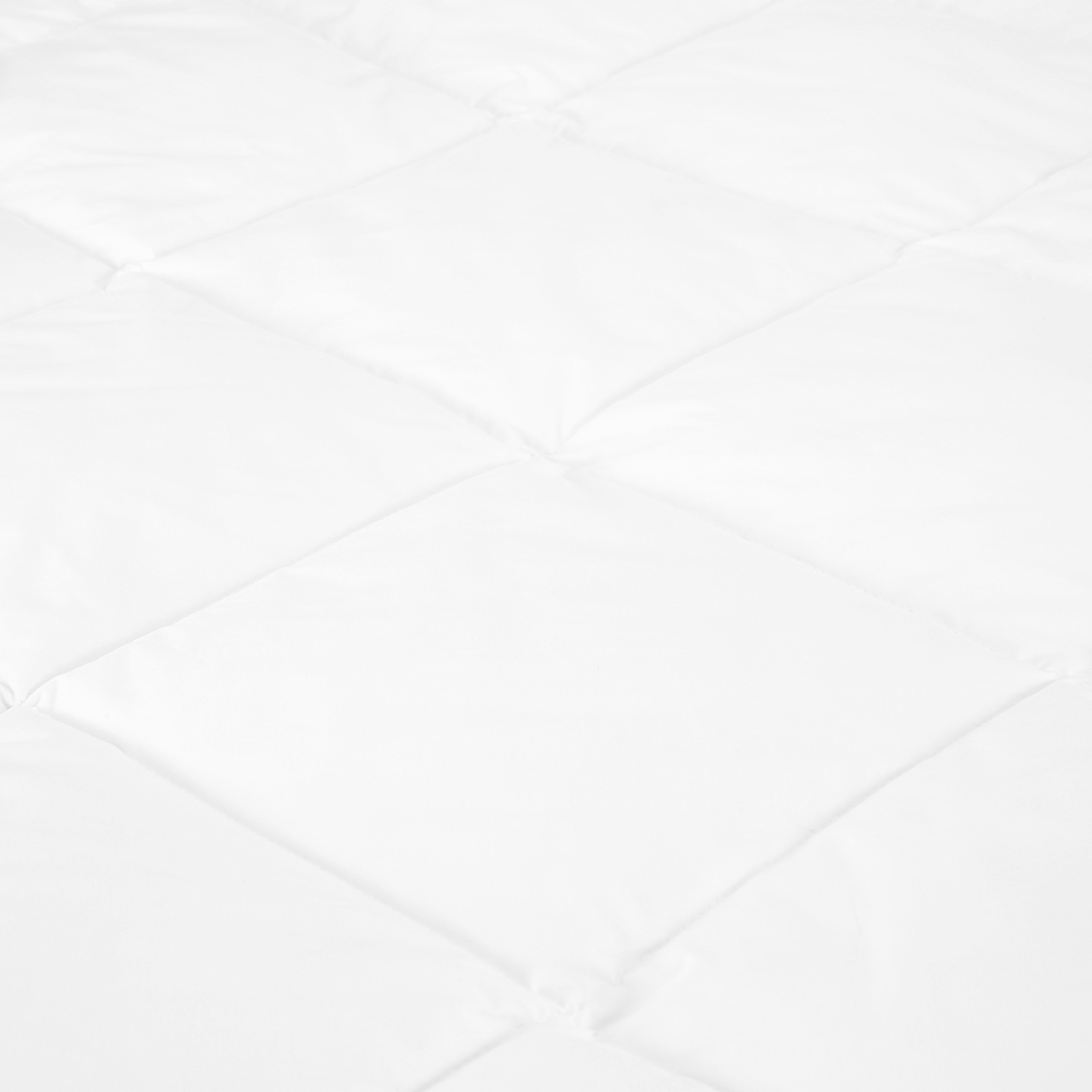 3 Medium Warmth Supreme Comfort Quilt - Single Bed, 3 of 3